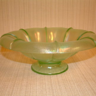 Fenton Green Stretch Glass Centerpiece Bowl SOLD
