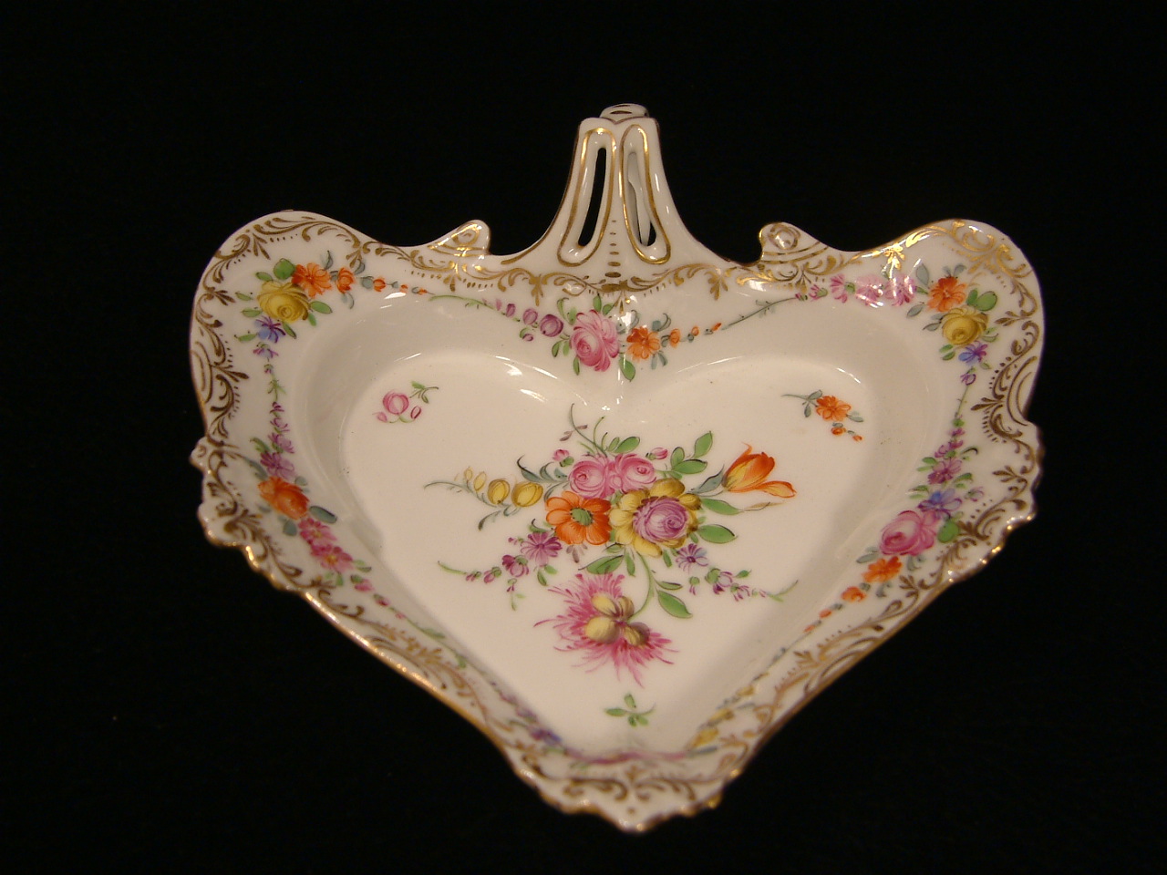 Dresden Franziska Hirsch Handled Heart Shaped Nappy SOLD