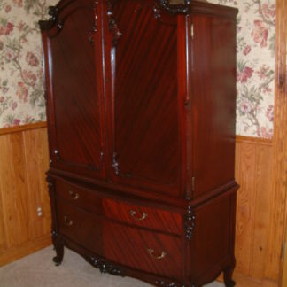 Mahogany R J Horner Gentleman's Chest/Armoire