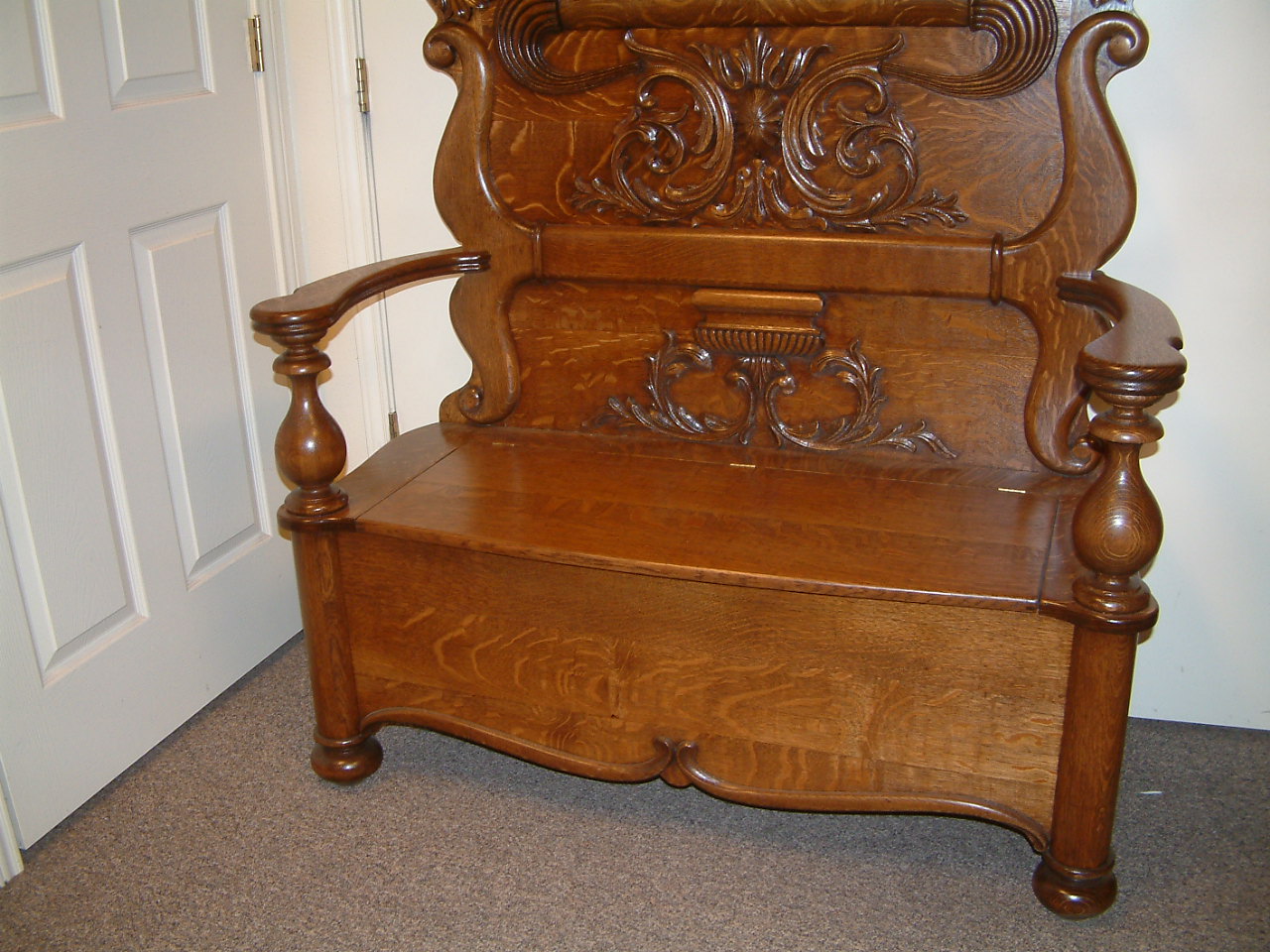 Massive Carved Quartersawn Oak Halltree - SOLD! - Image 3