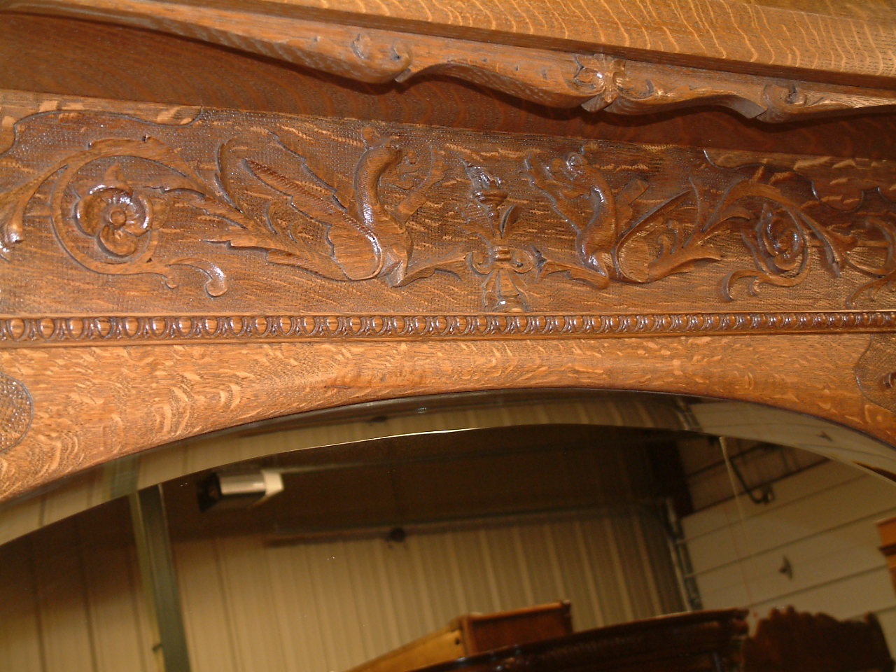 Oak Griffin Adorned Hooded Mantel - Image 6