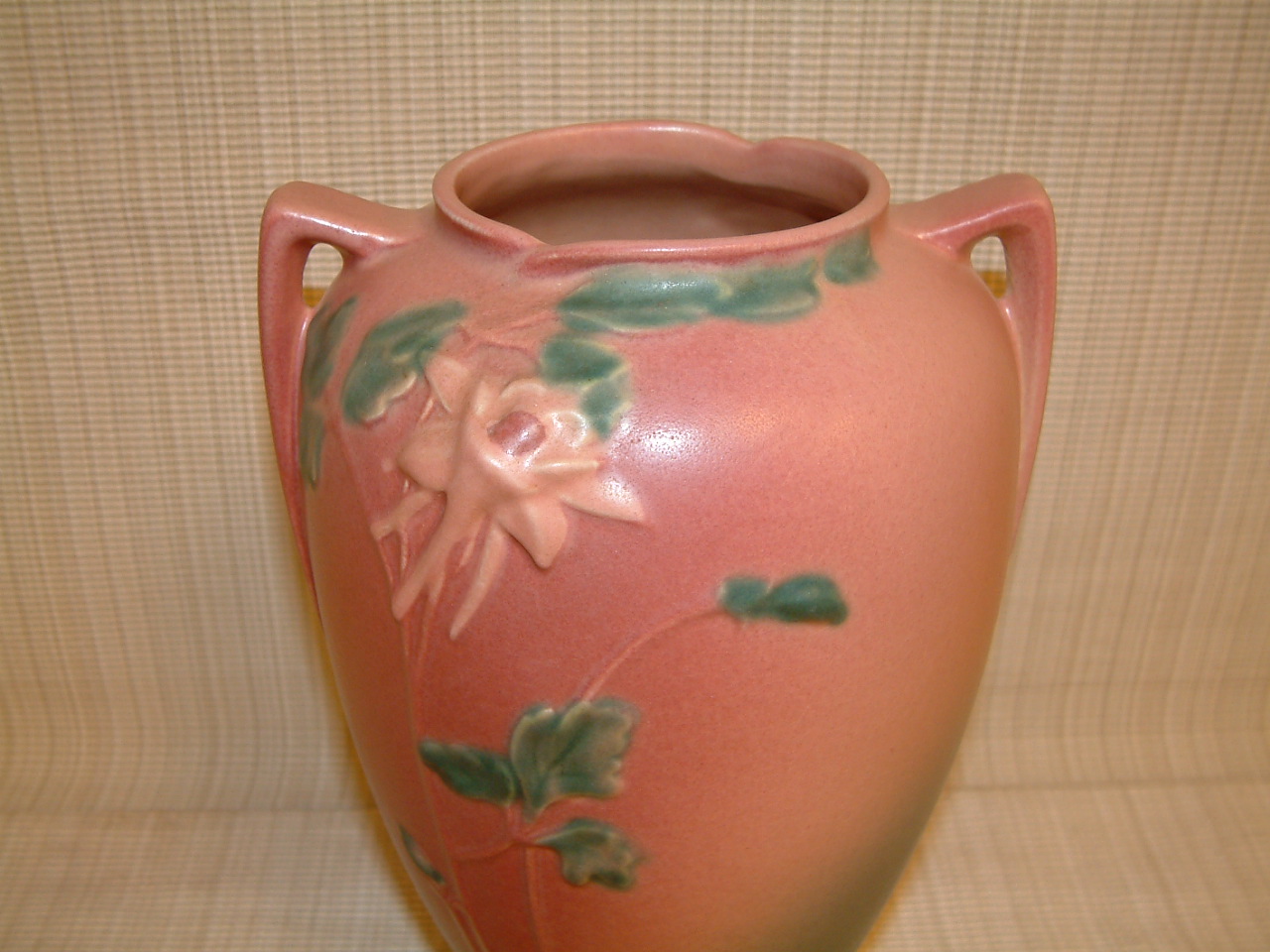 Roseville Pink Columbine Vase - Image 6