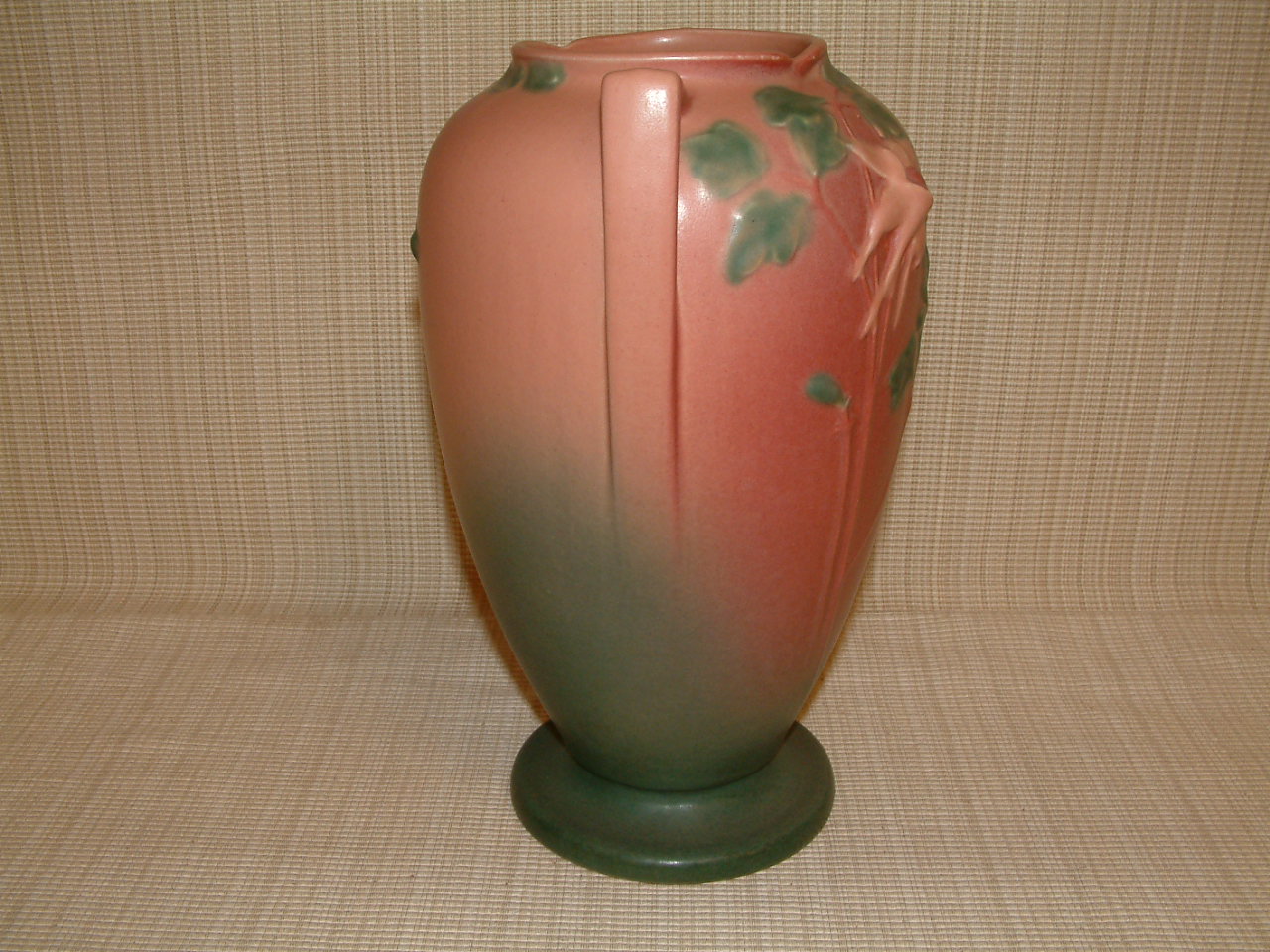 Roseville Pink Columbine Vase - Image 7