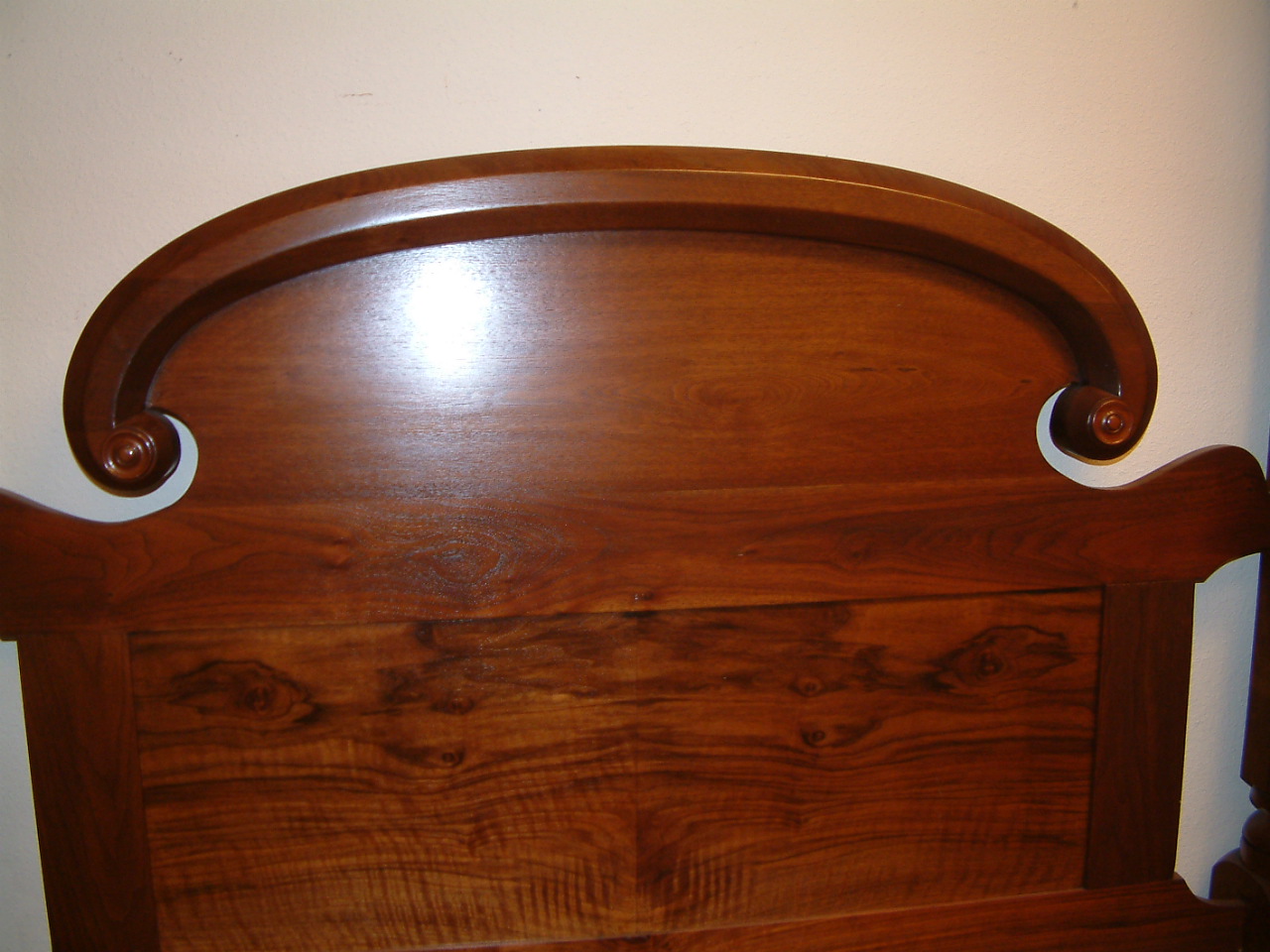 Tall Walnut Queen 4 Poster Bed - Image 5