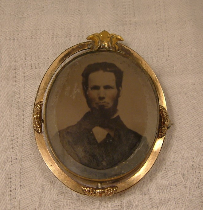 Rare Shell Cameo reversing to Mourning Photo - Image 5
