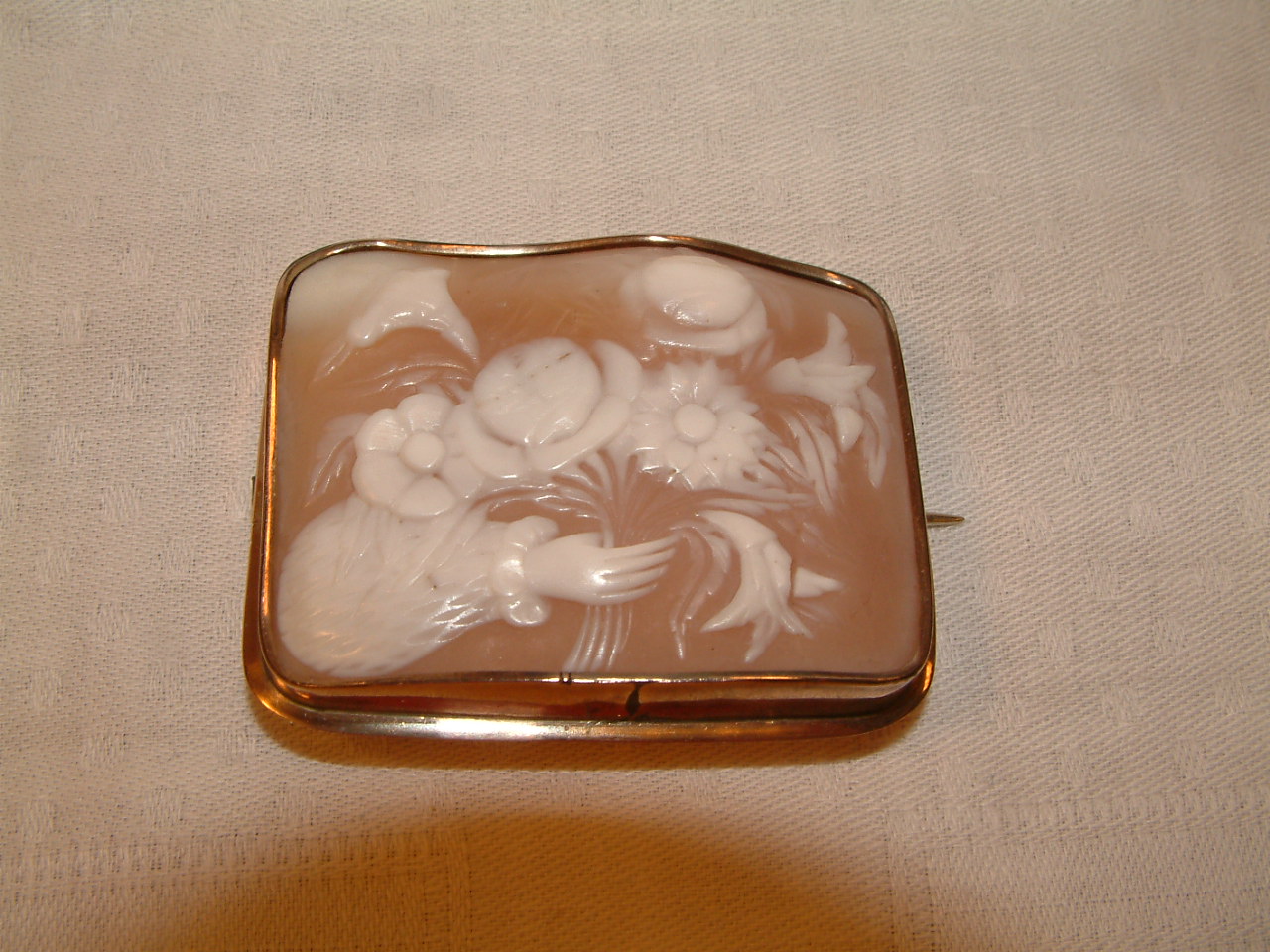 Bridal Bouquet Carved Cameo - Image 5