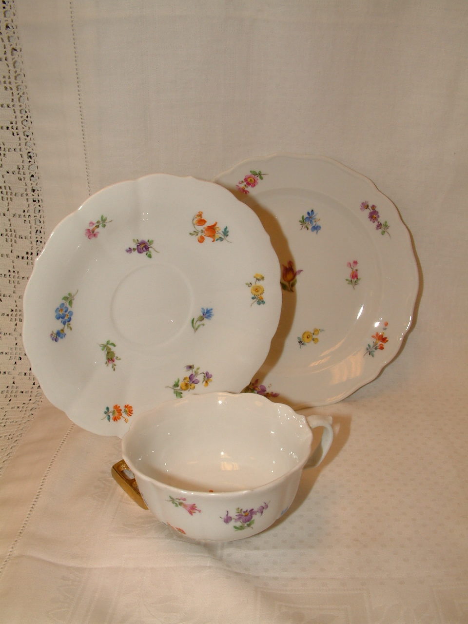 Meissen Trio Cup & Saucer - Image 8