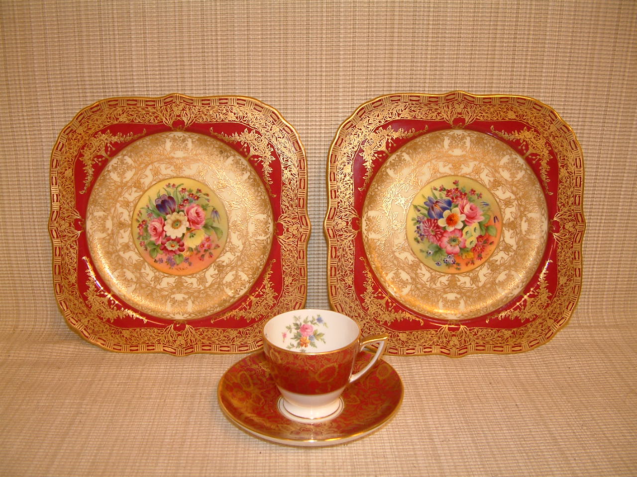 Royal Worcester Salad / Dessert / Luncheon Plate - Image 9