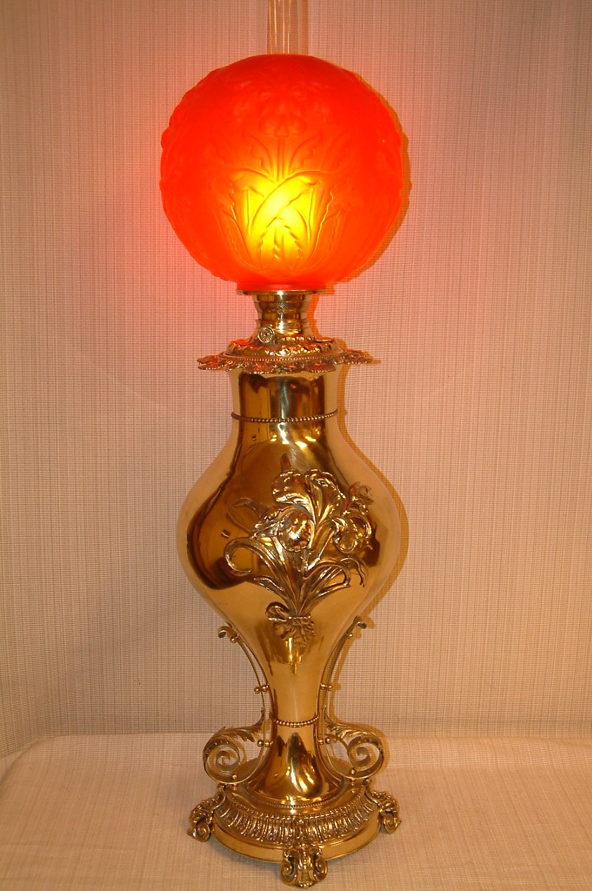 Victorian Oversized Banquet Lamp - Image 3
