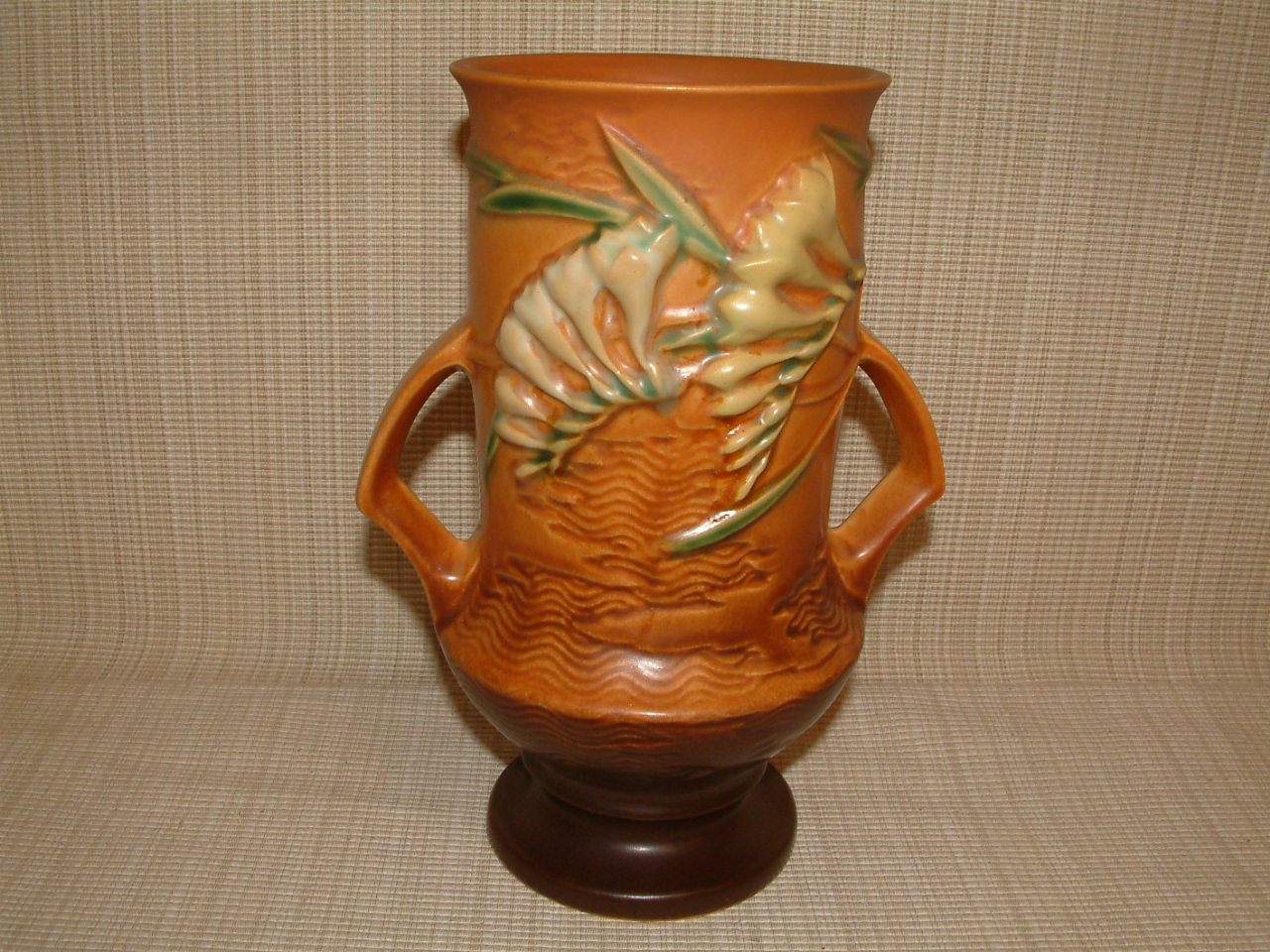 Roseville Terra Cotta Freesia Handled Vase #123-9"