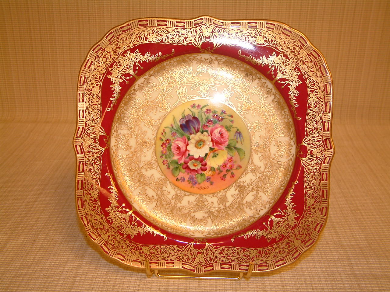 Royal Worcester Salad / Dessert / Luncheon Plate