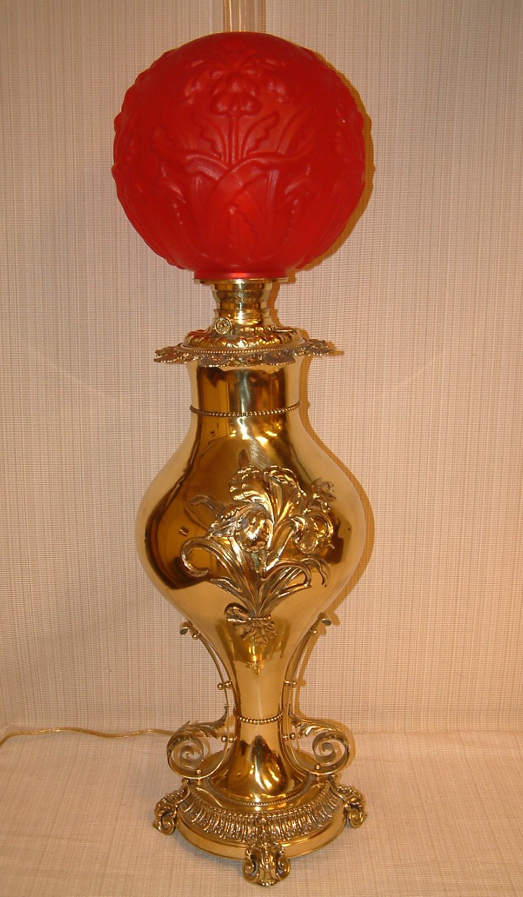 Victorian Oversized Banquet Lamp - Image 4