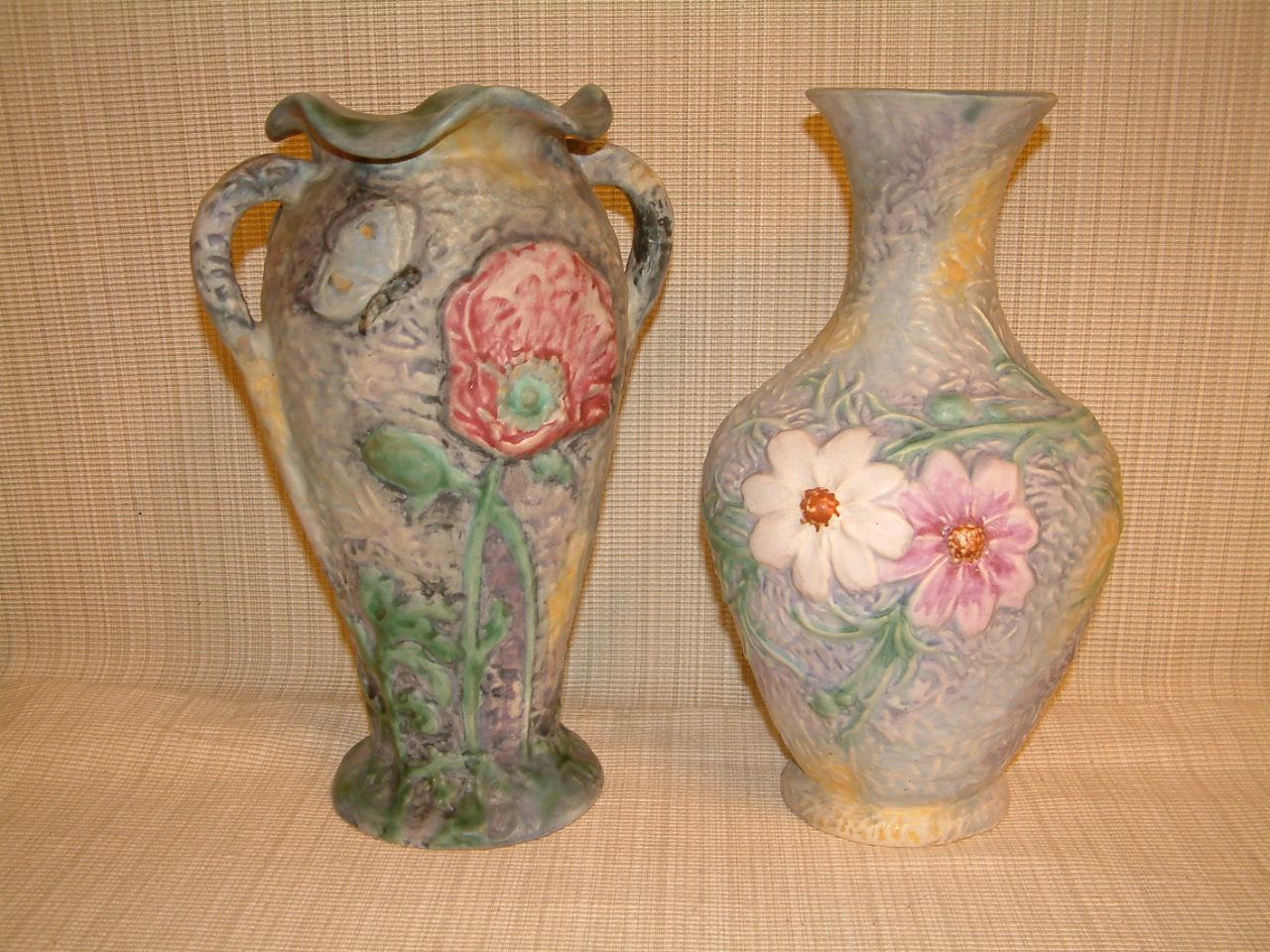 Weller Silvertone Tall Poppies Vase - Image 8