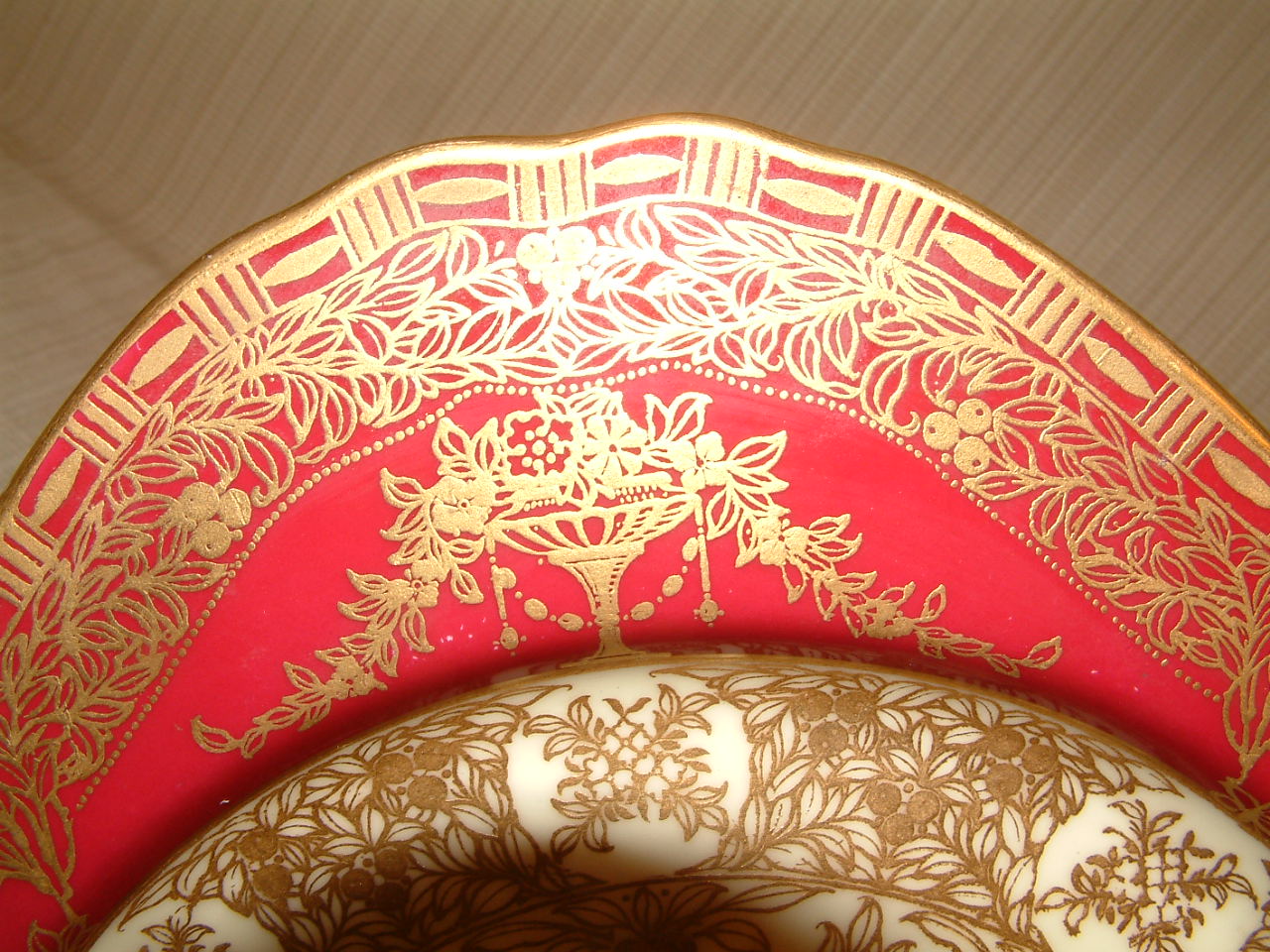 Royal Worcester Salad / Dessert / Luncheon Plate - Image 4