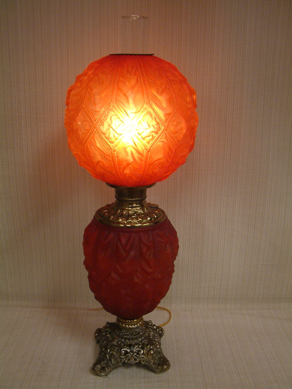 Red Satin Glass Diamond Drape Lamp - Image 2