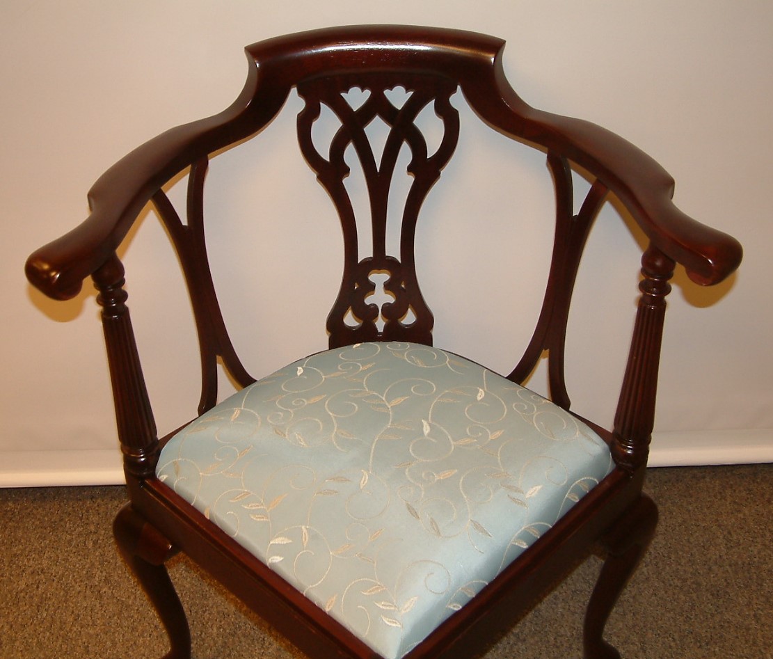 Walnut Chippendale Corner Chair - Image 6