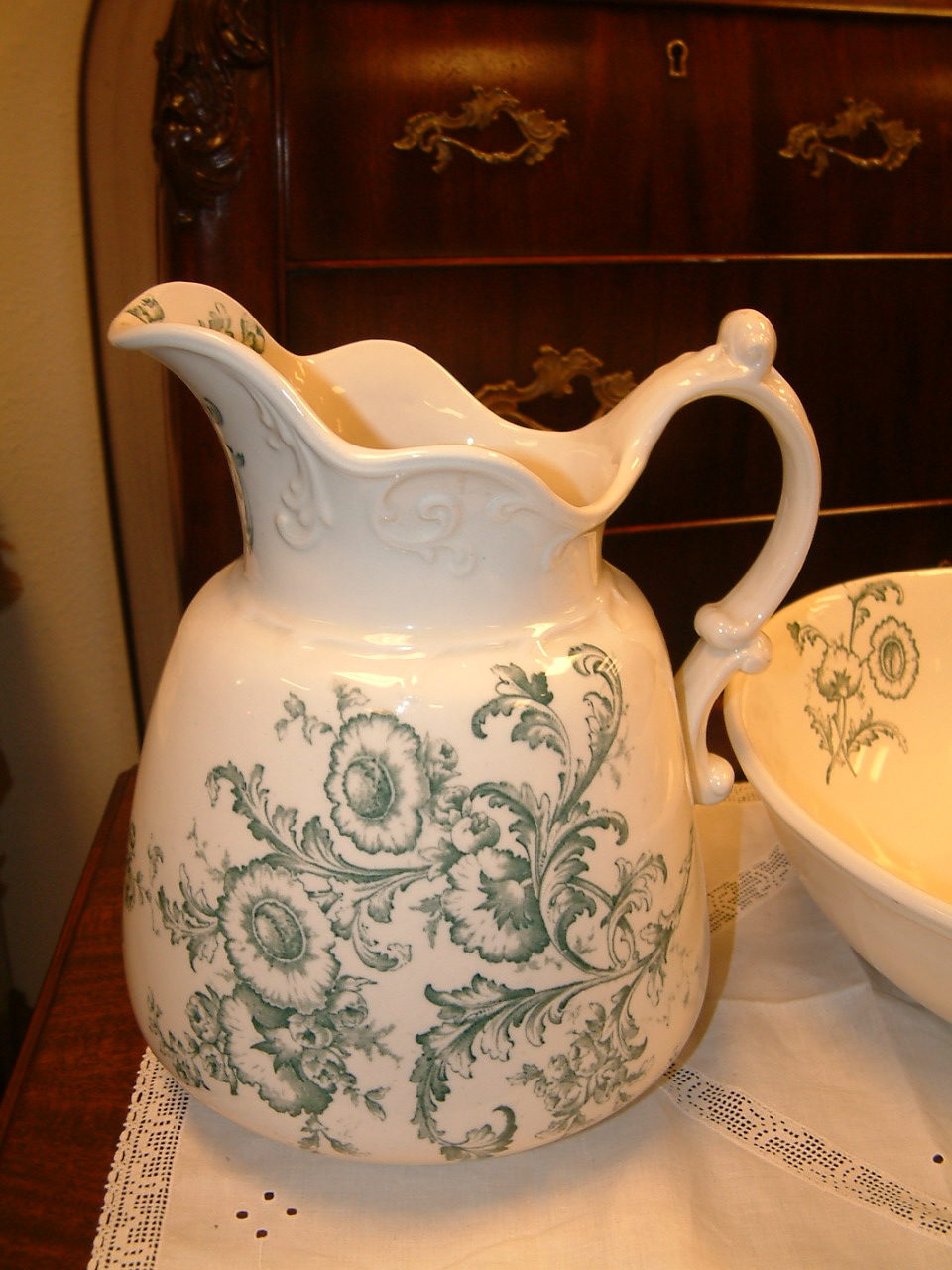 Maddocks Pitcher & Bowl Set - Image 4