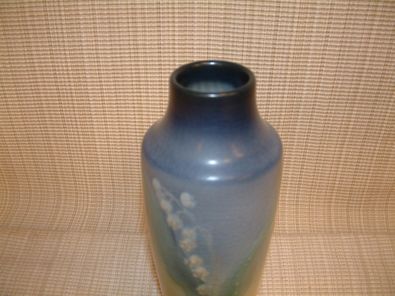 Rookwood Carrie Steinle Bluebells Vase - Image 7