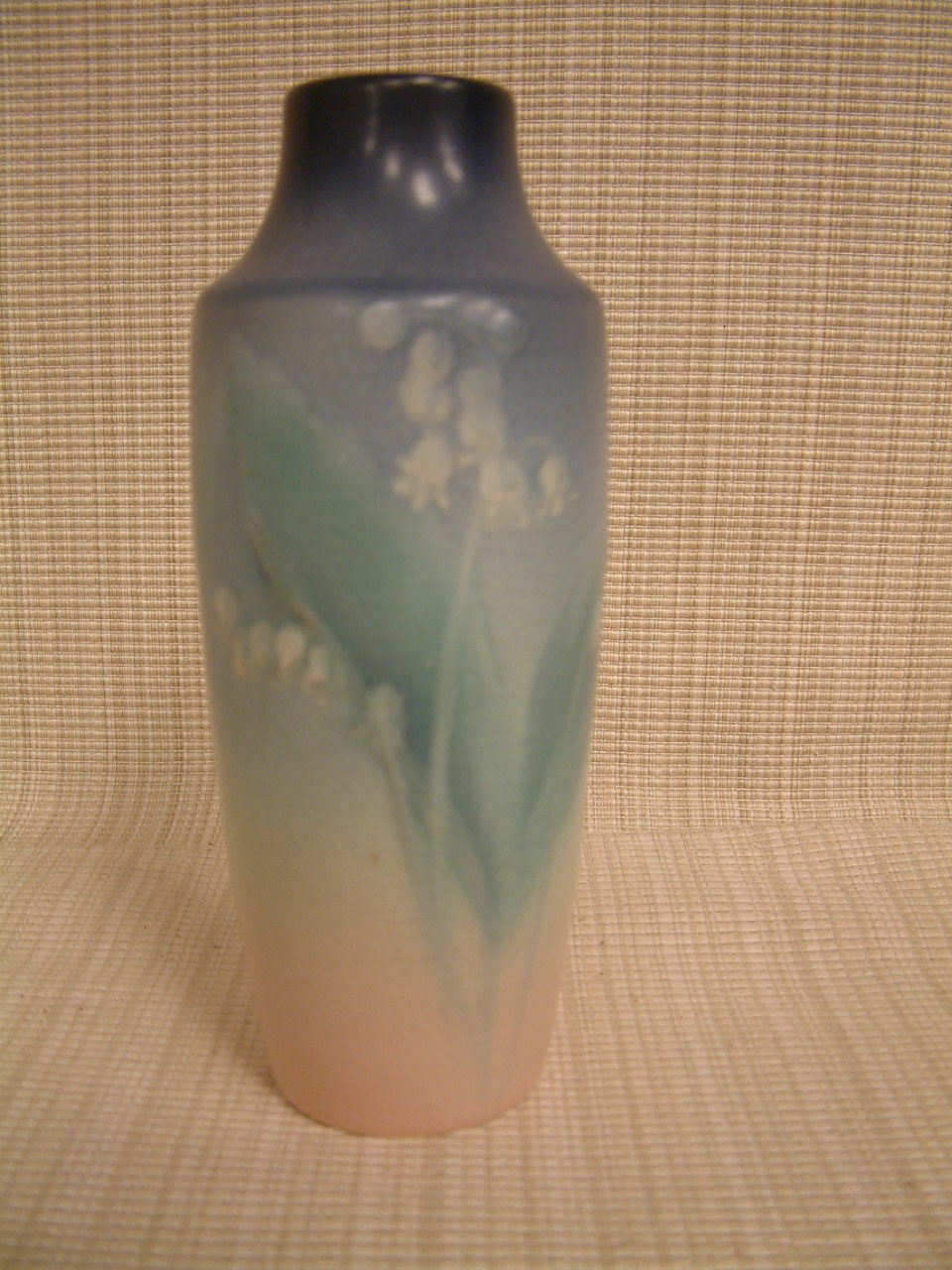 Rookwood Carrie Steinle Bluebells Vase - Image 8