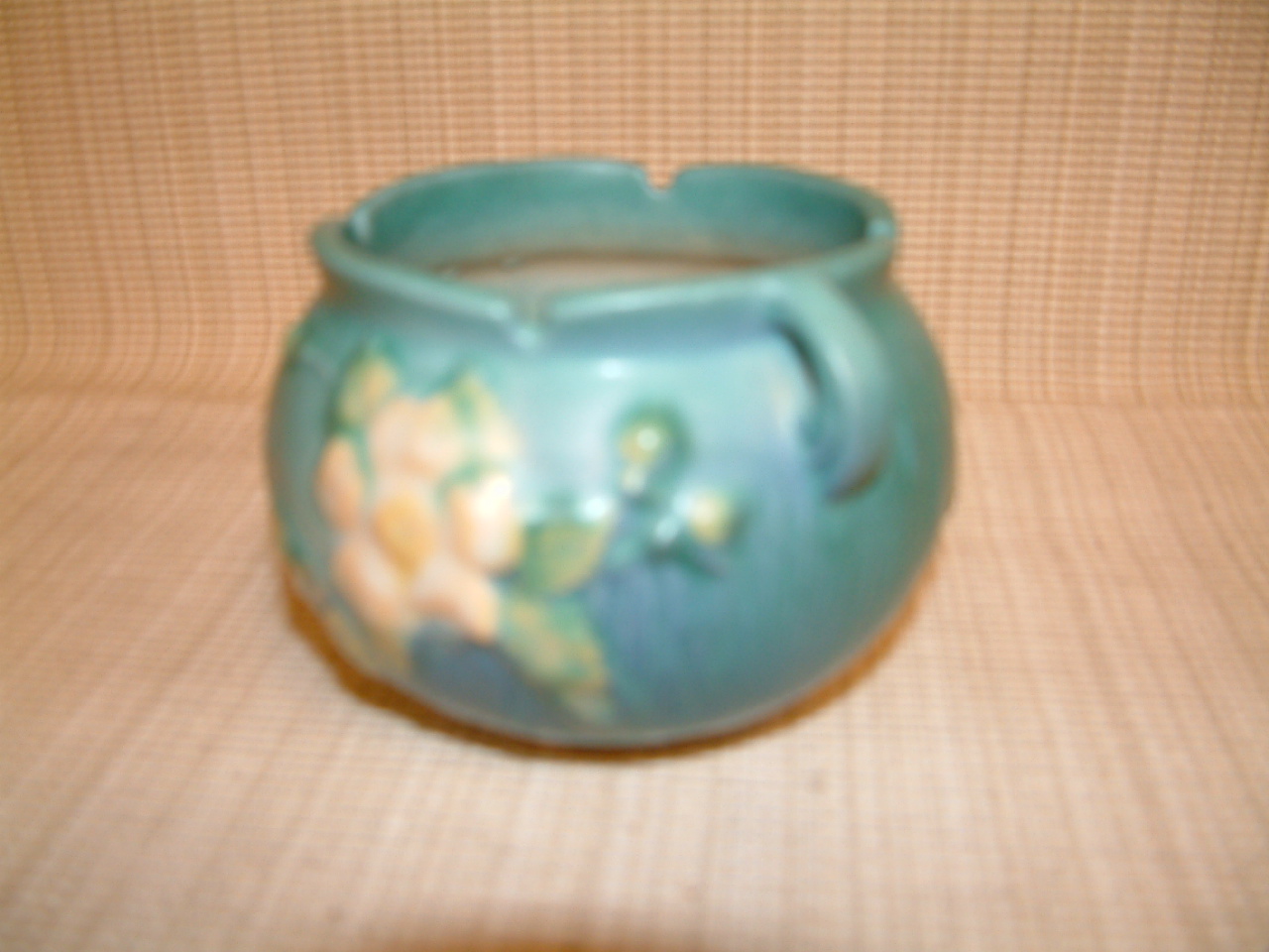 Roseville Blue "White Rose" Small Jardiniere Pot #653-3" - Image 3