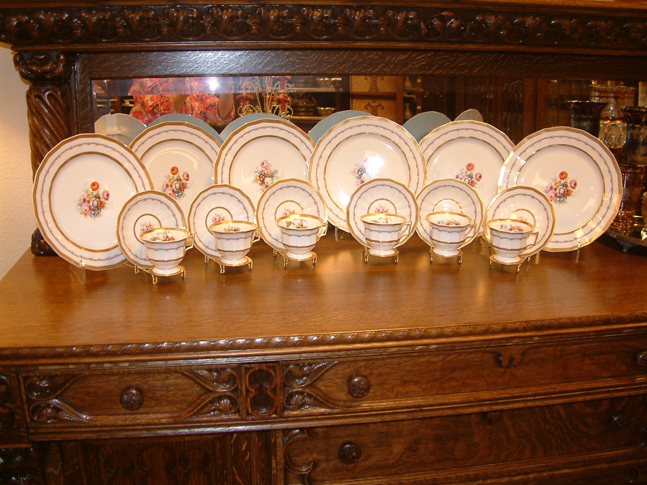 Tresseman & Vogt Limoges China Service for 6