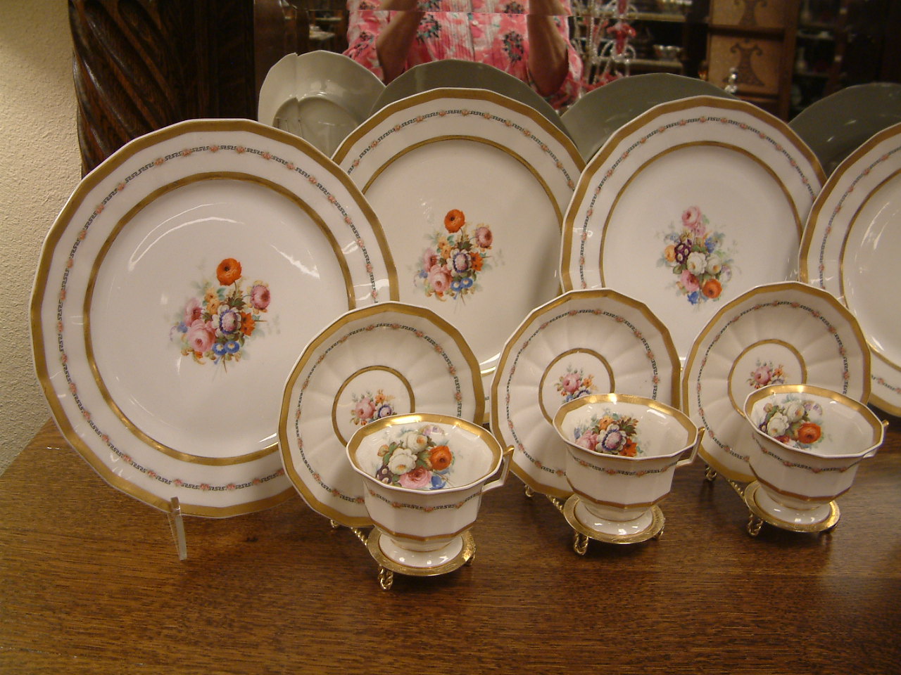 Tresseman & Vogt Limoges China Service for 6 - Image 2
