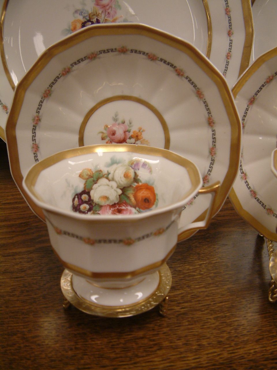 Tresseman & Vogt Limoges China Service for 6 - Image 5