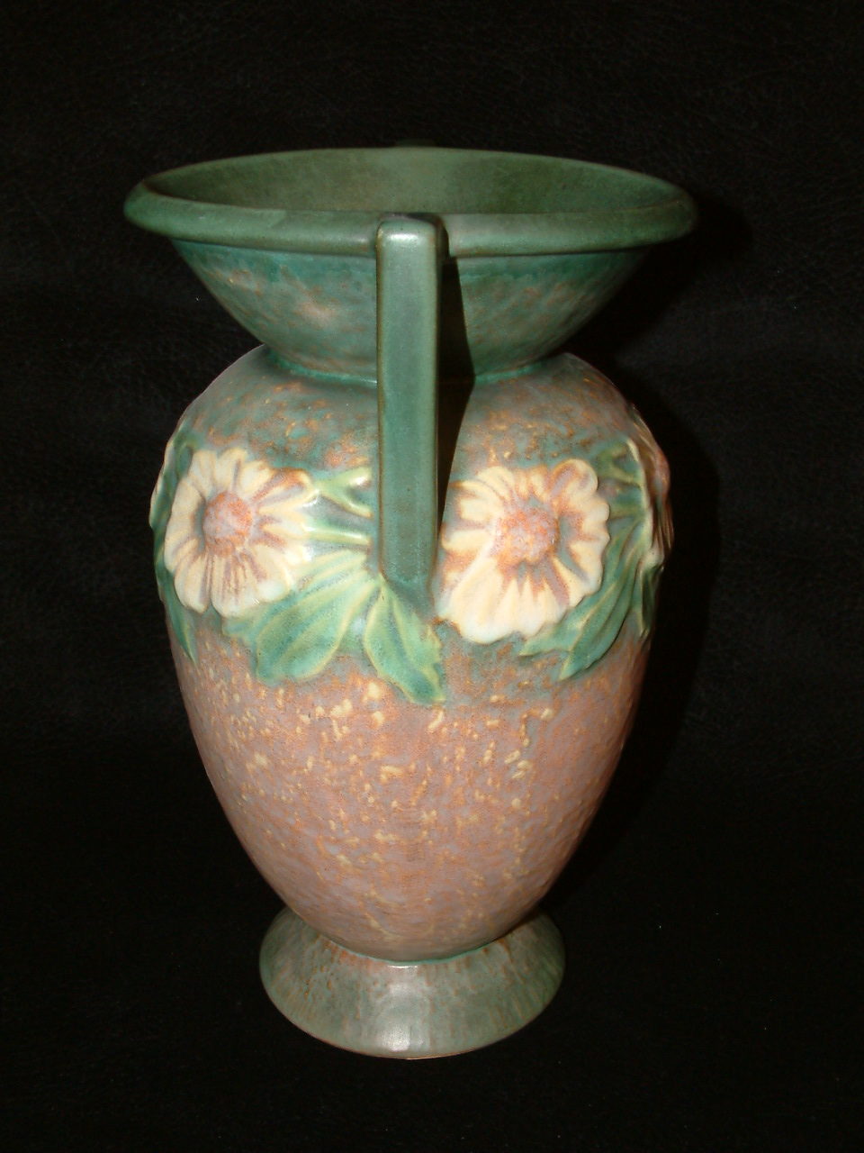 Roseville Pottery Dahlrose Vase - Image 5
