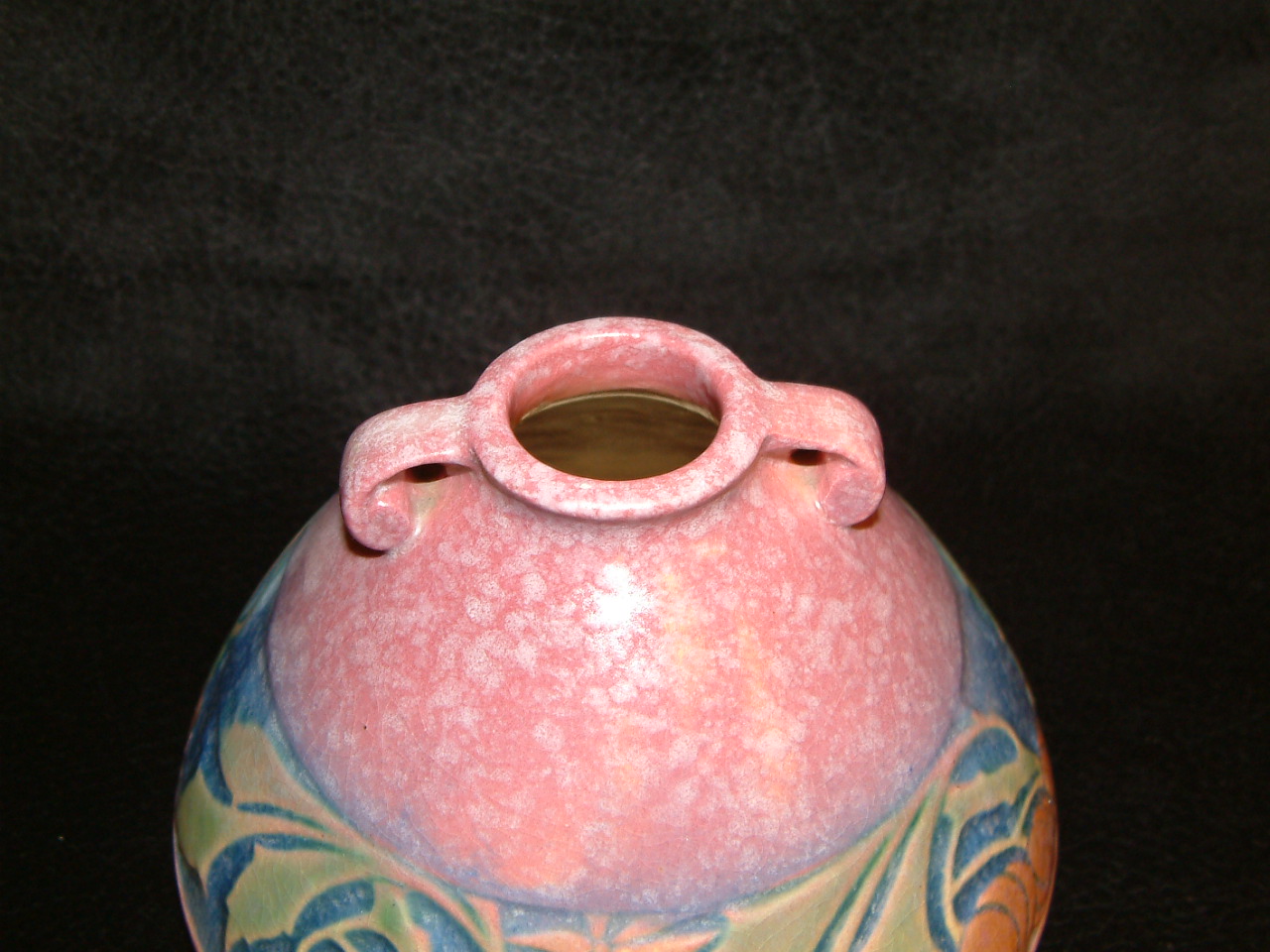 Roseville Baneda Squat Vase - Image 7