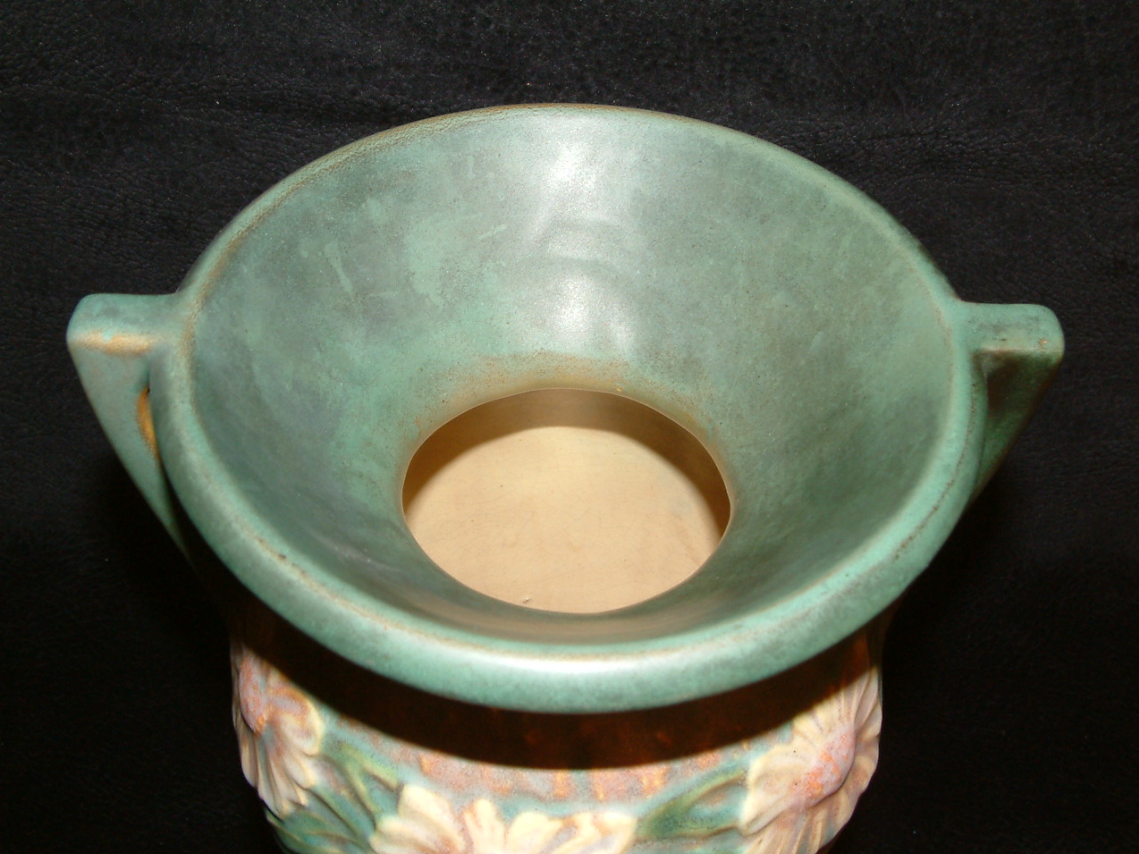 Roseville Pottery Dahlrose Vase - Image 6