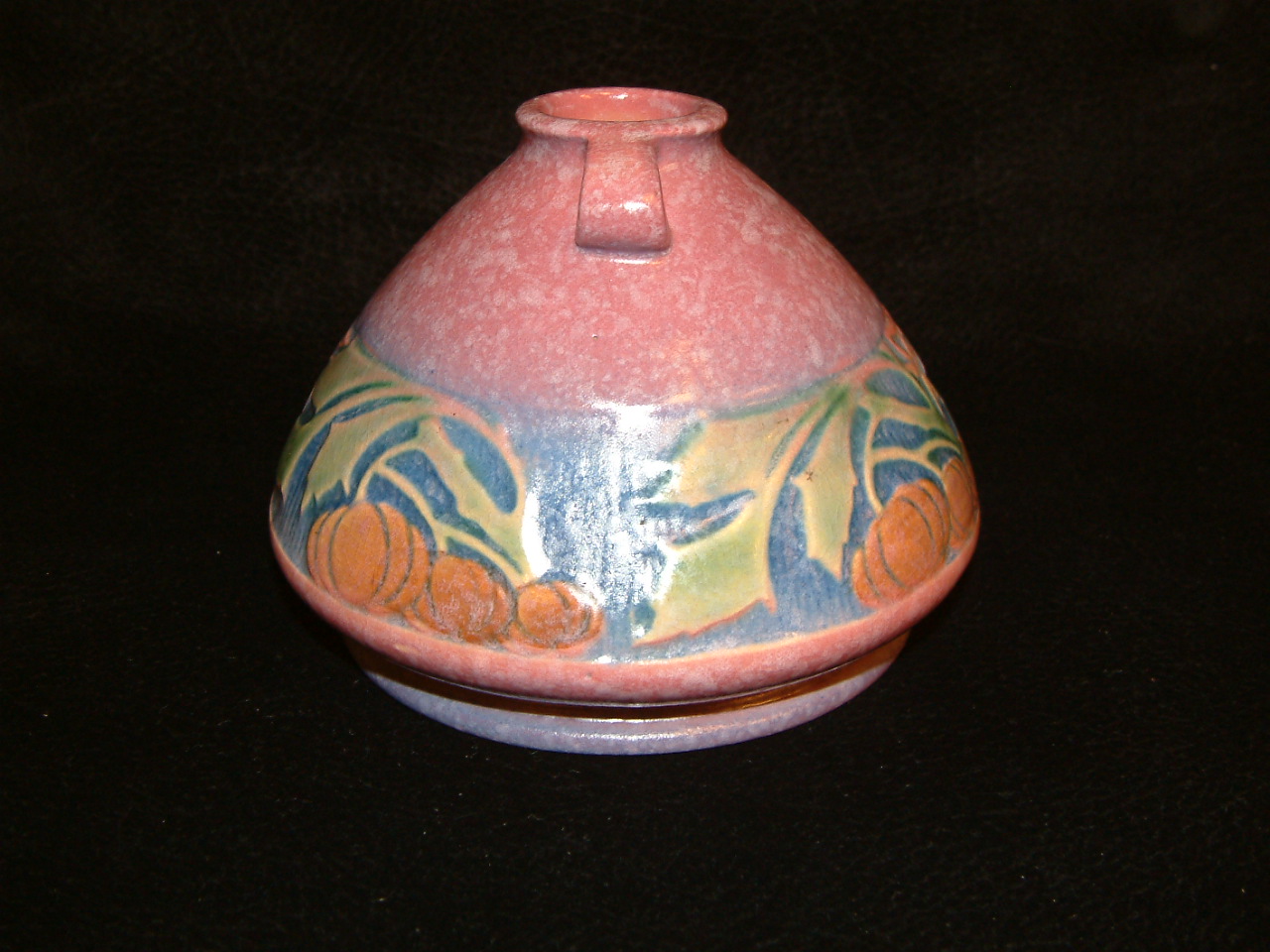 Roseville Baneda Squat Vase - Image 6