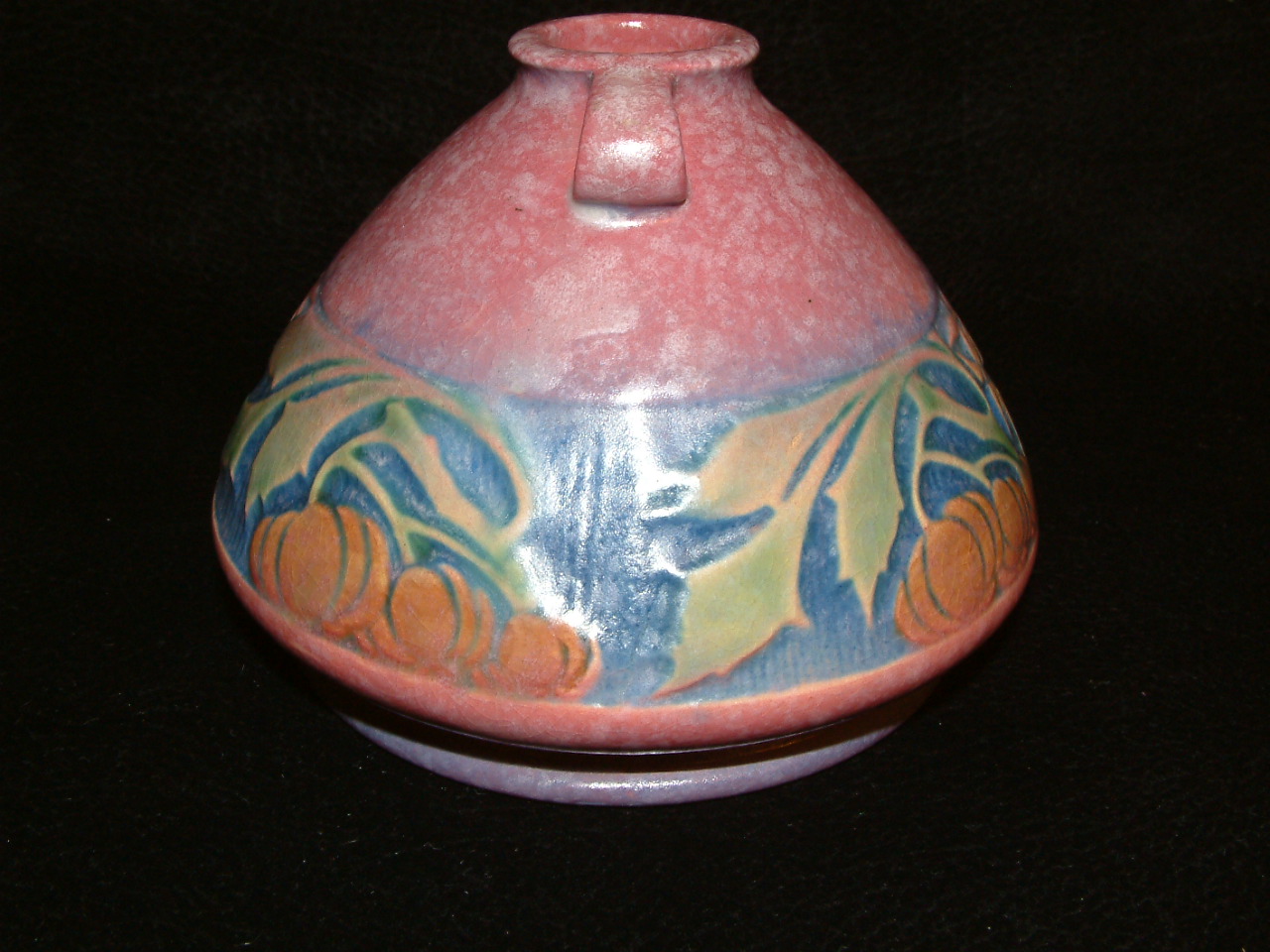 Roseville Baneda Squat Vase - Image 3
