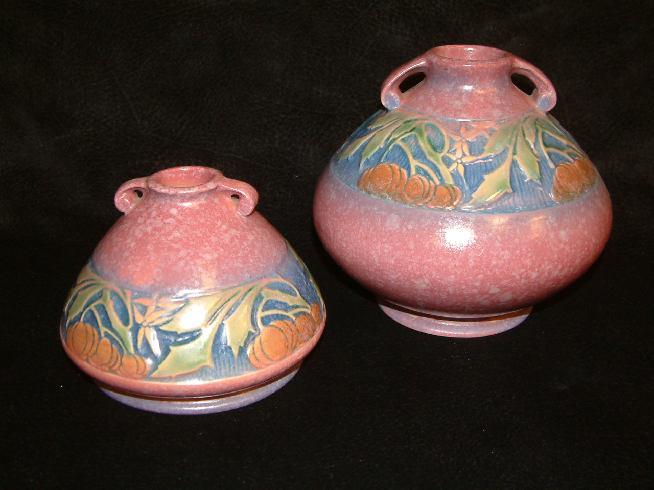 Roseville Baneda Squat Vase - Image 5