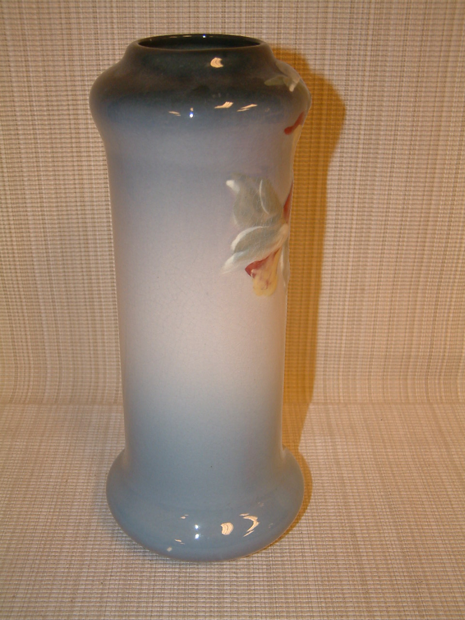 Weller Etna Tall Daffodil Vase - Image 5