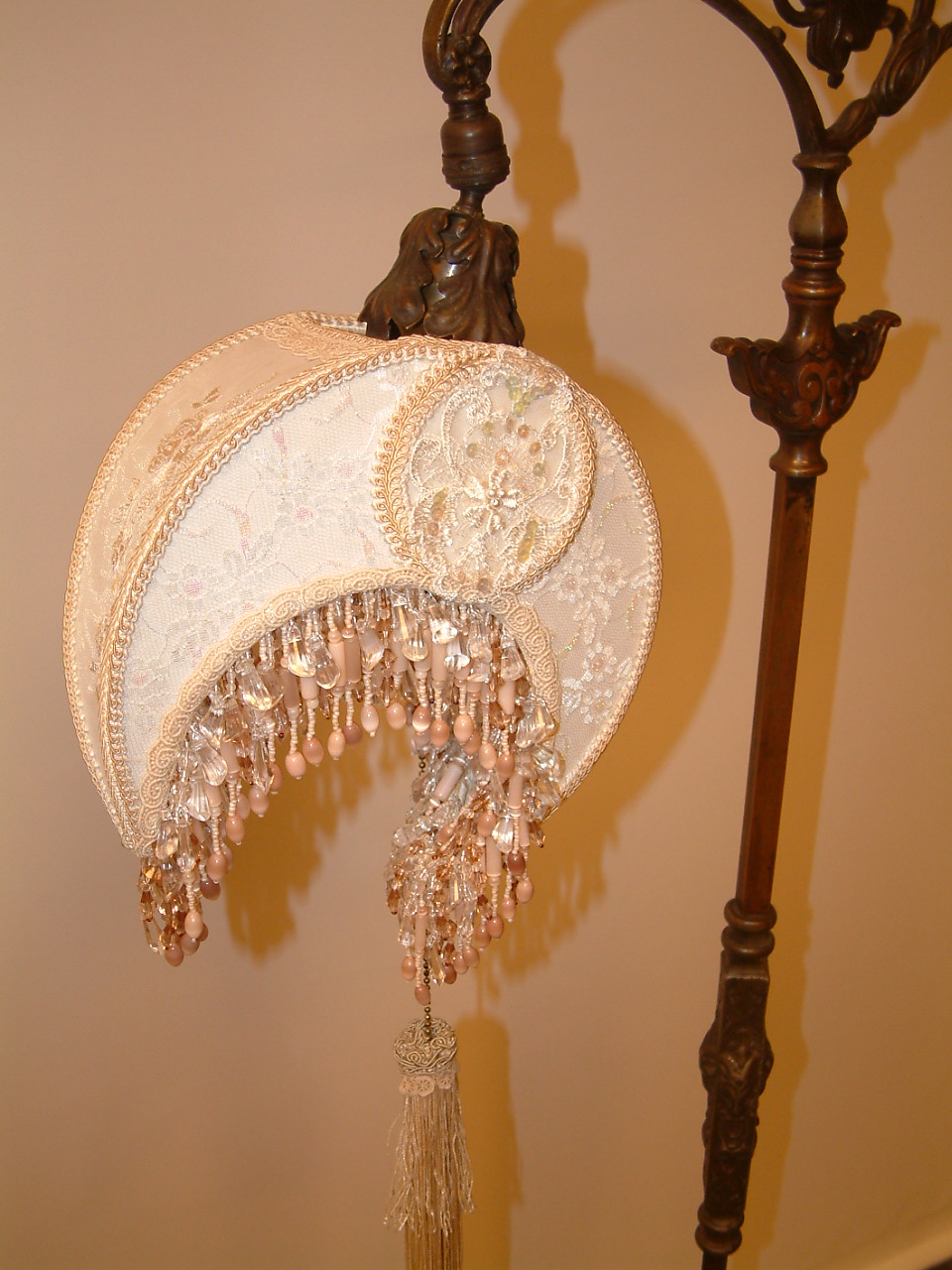 Antique Bronze Clawfoot Bridge Lamp - Image 3
