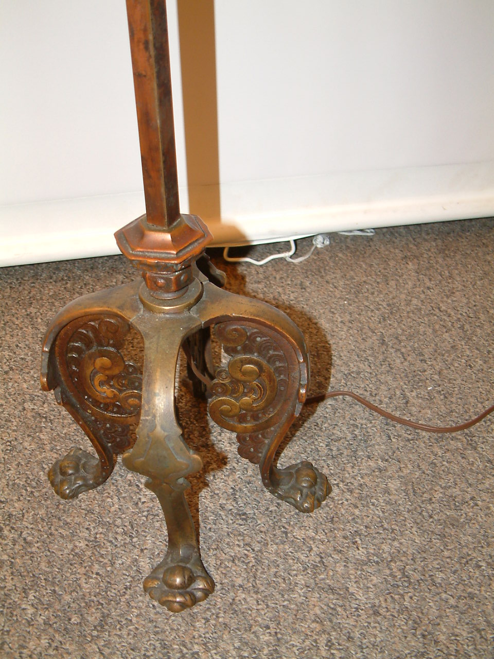 Antique Bronze Clawfoot Bridge Lamp - Image 5