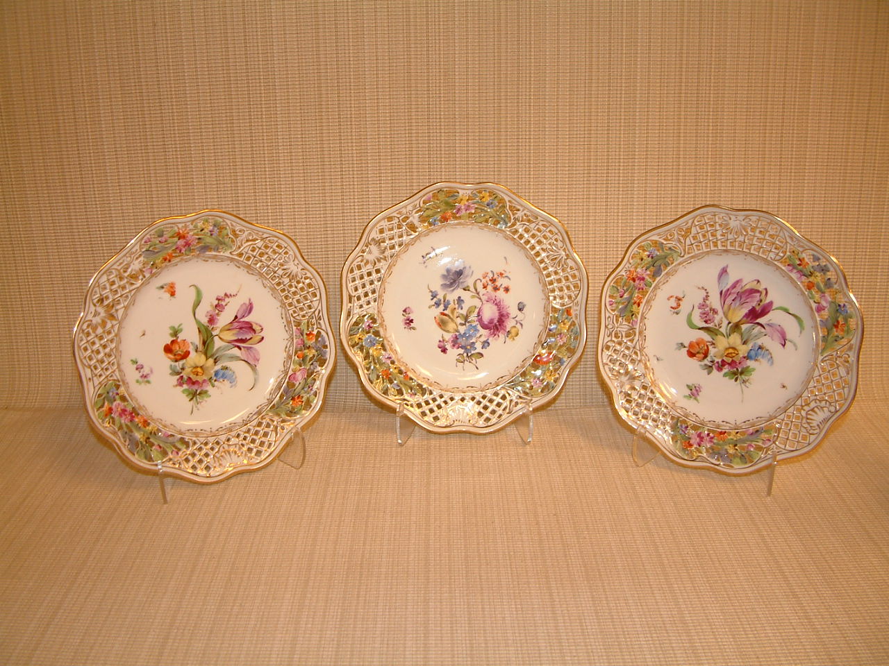 Dresden Carl Thieme Reticulated Plate - Image 8