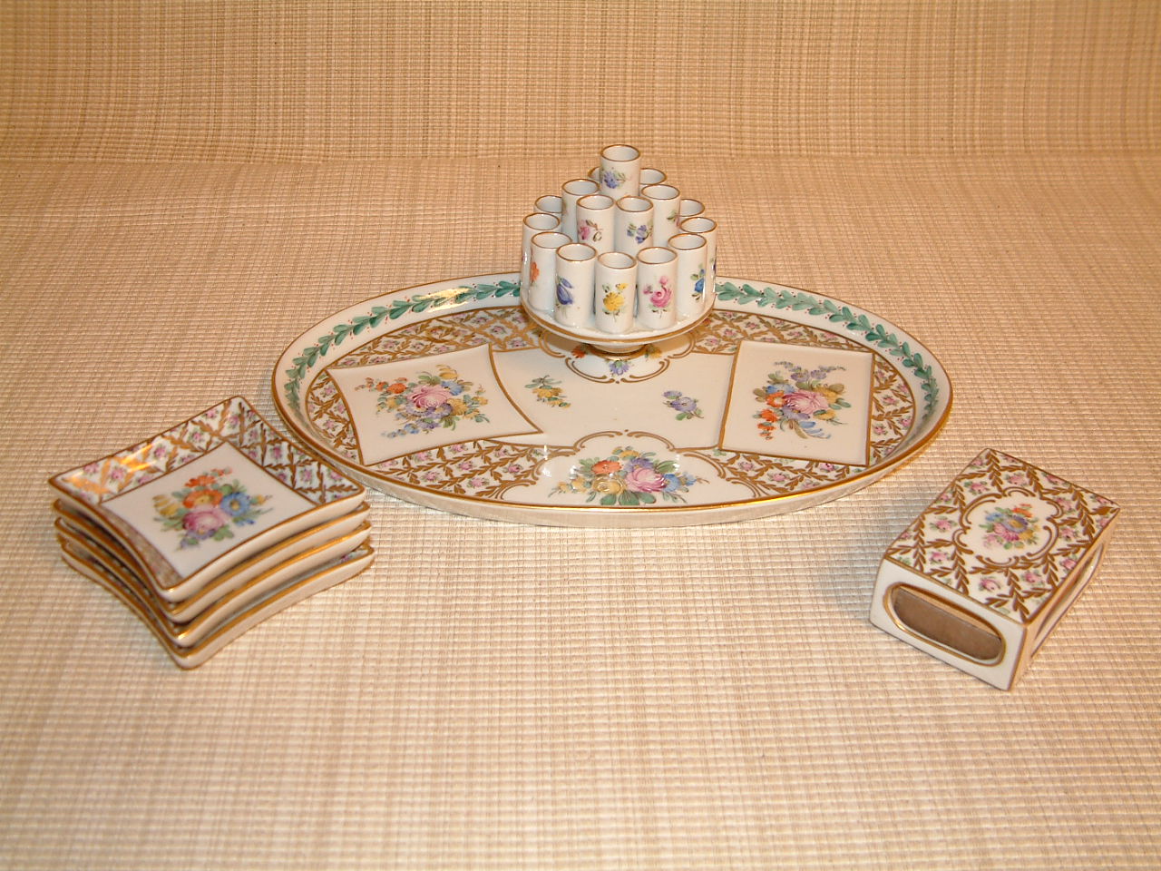 Dresden Carl Thieme Cigarette Set - Image 3