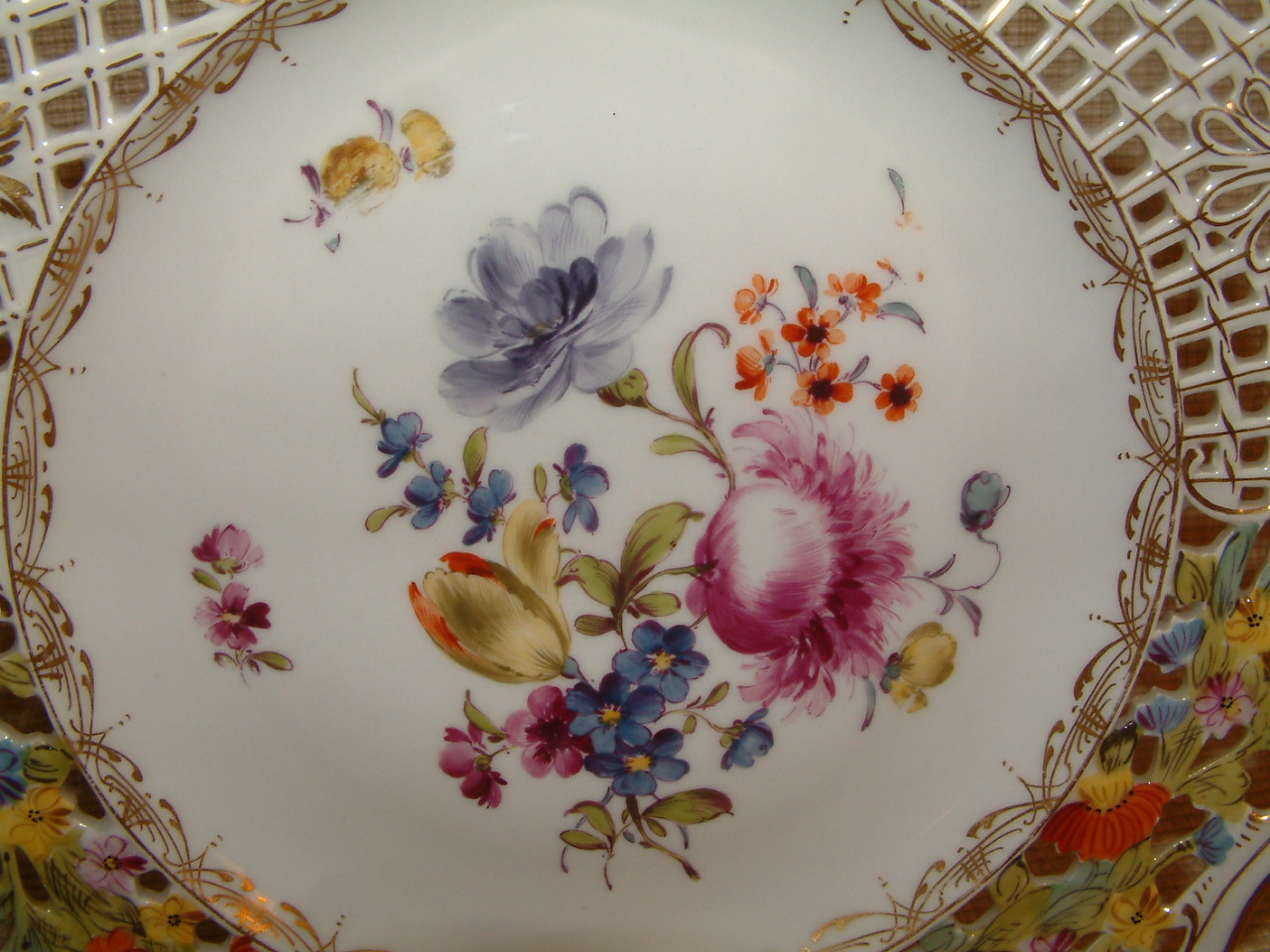 Dresden Carl Thieme Reticulated Plate - Image 2