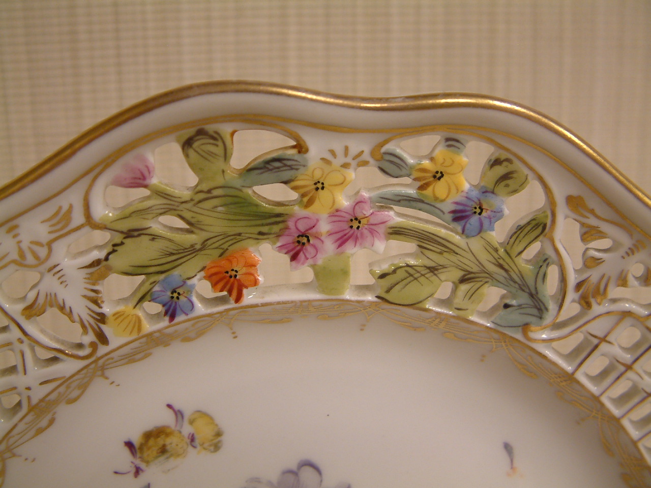 Dresden Carl Thieme Reticulated Plate - Image 4