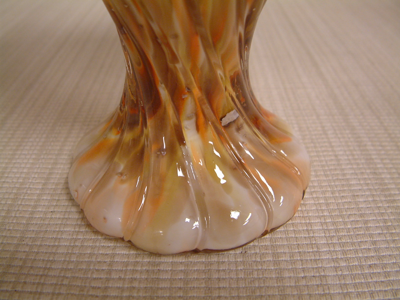 Fenton Vasa Murrhina Tall Basket - Image 9