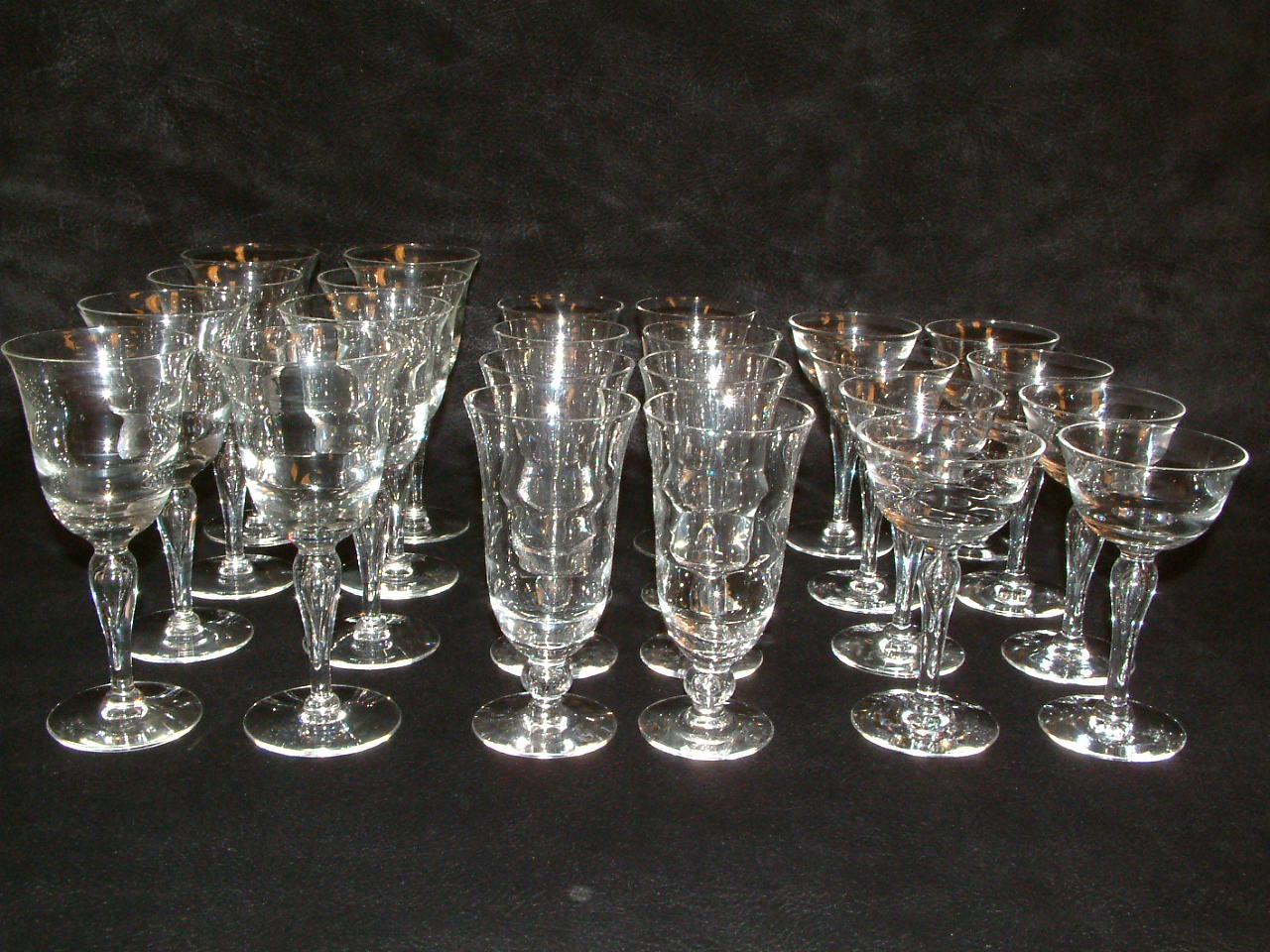 Tiffin Optic Teardrop Stem Fine Crystal - Image 5