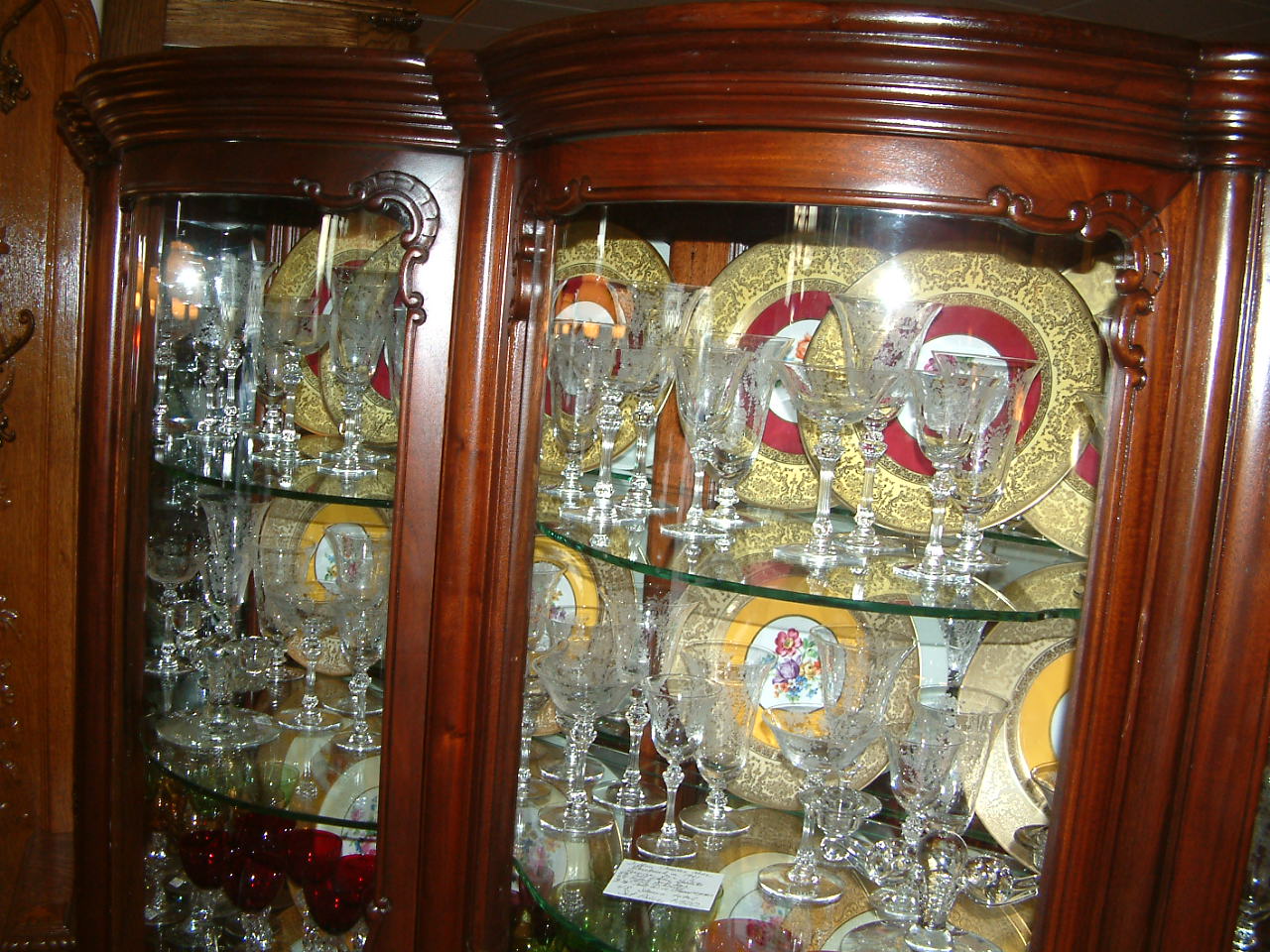 Massive Mahogany Fancy Display Cabinet, Attributed to R J Horner - Image 14
