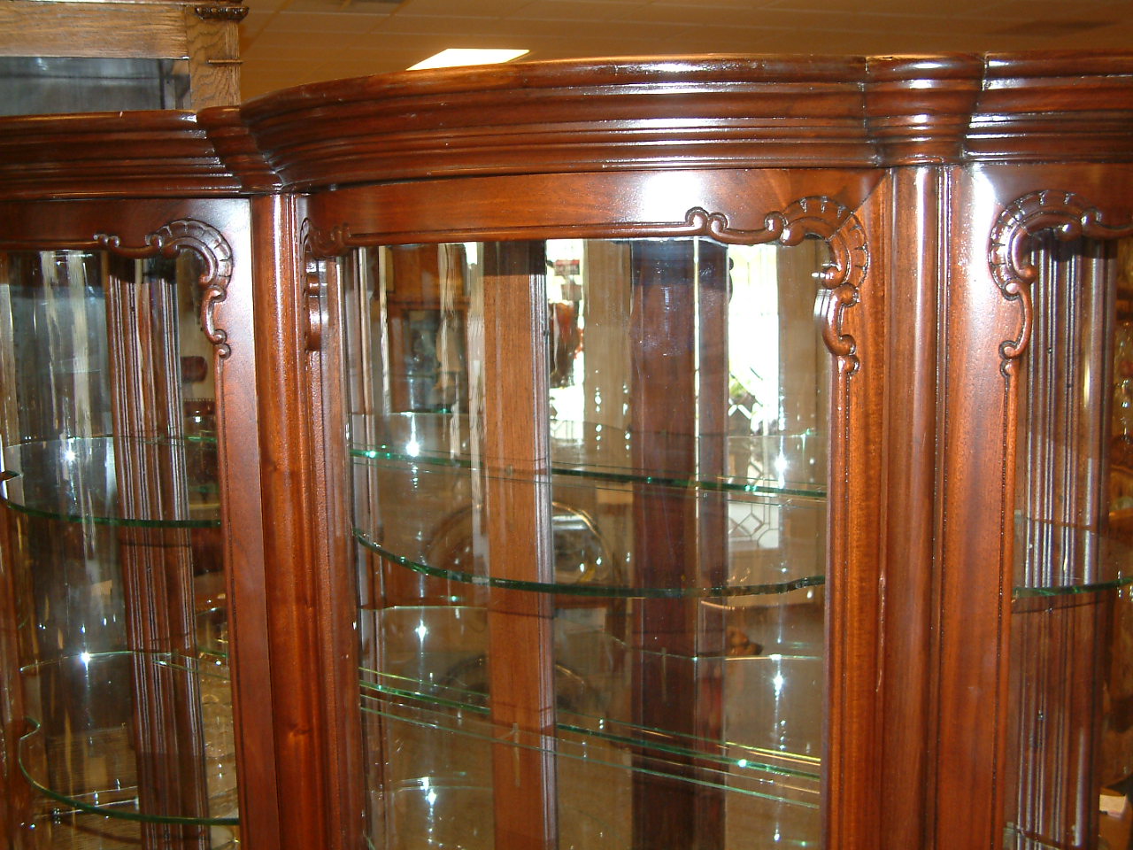 Massive Mahogany Fancy Display Cabinet, Attributed to R J Horner - Image 3