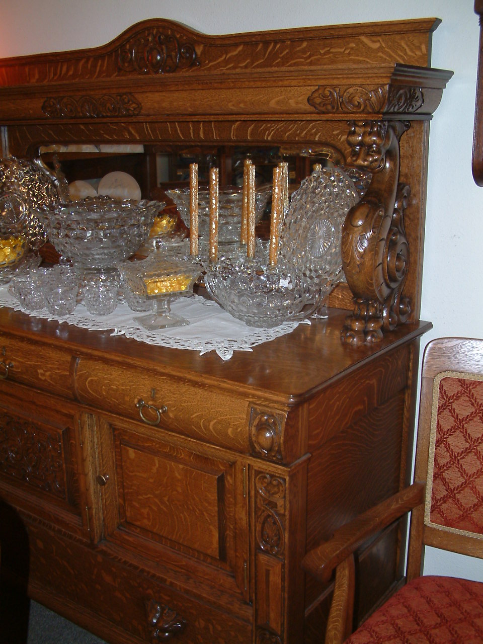 Quartersawn Oak Griffin Buffet - Image 6