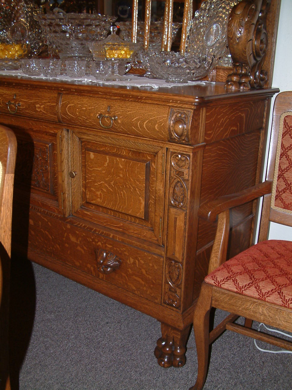Quartersawn Oak Griffin Buffet - Image 7