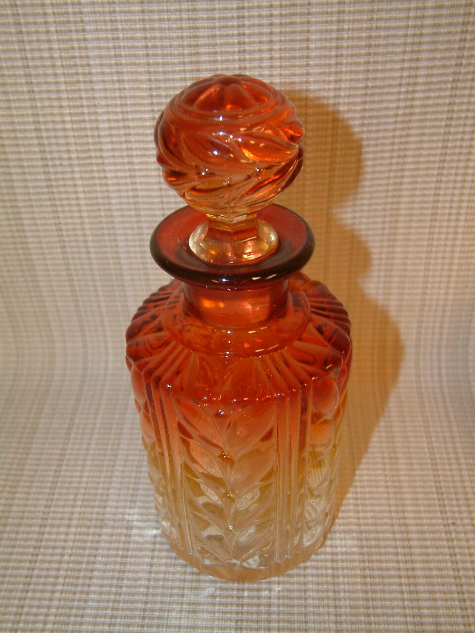 Baccarat Laurel Leaf Laurier Perfume Bottle - Image 2