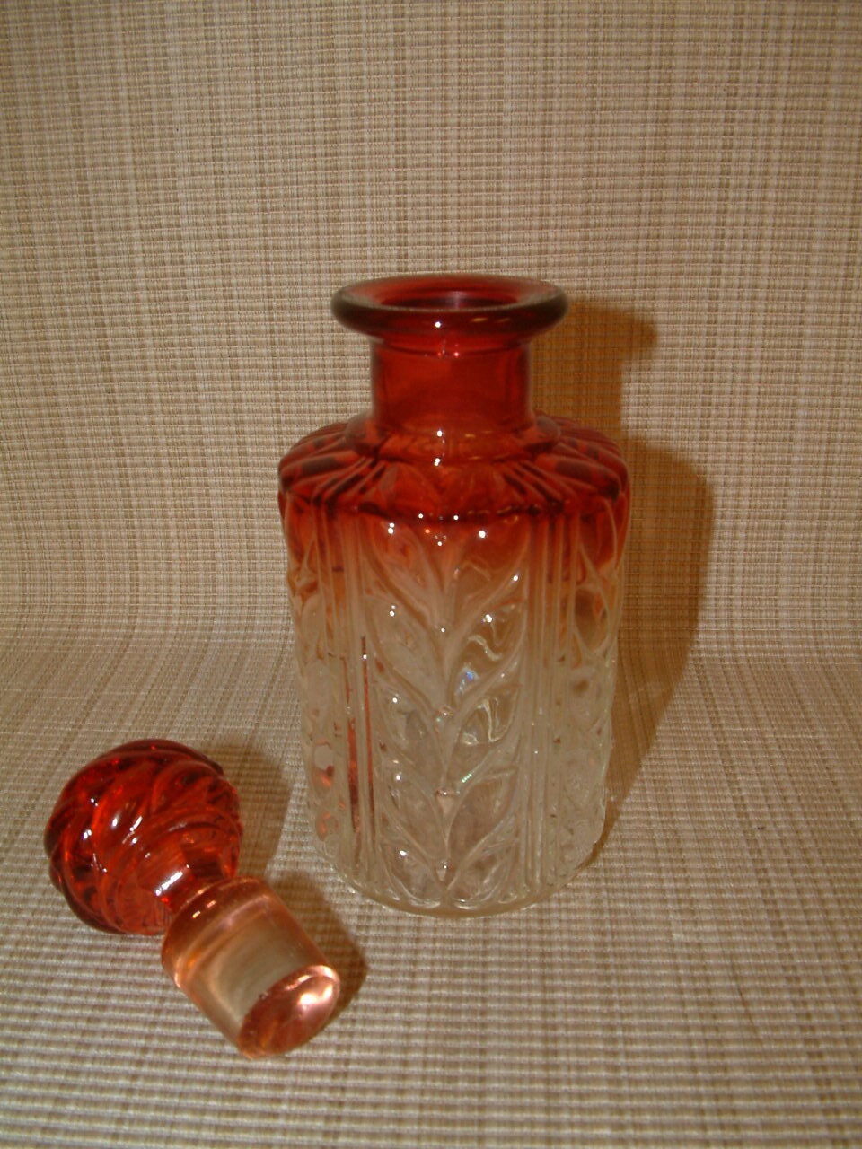 Baccarat Laurel Leaf Laurier Perfume Bottle - Image 4
