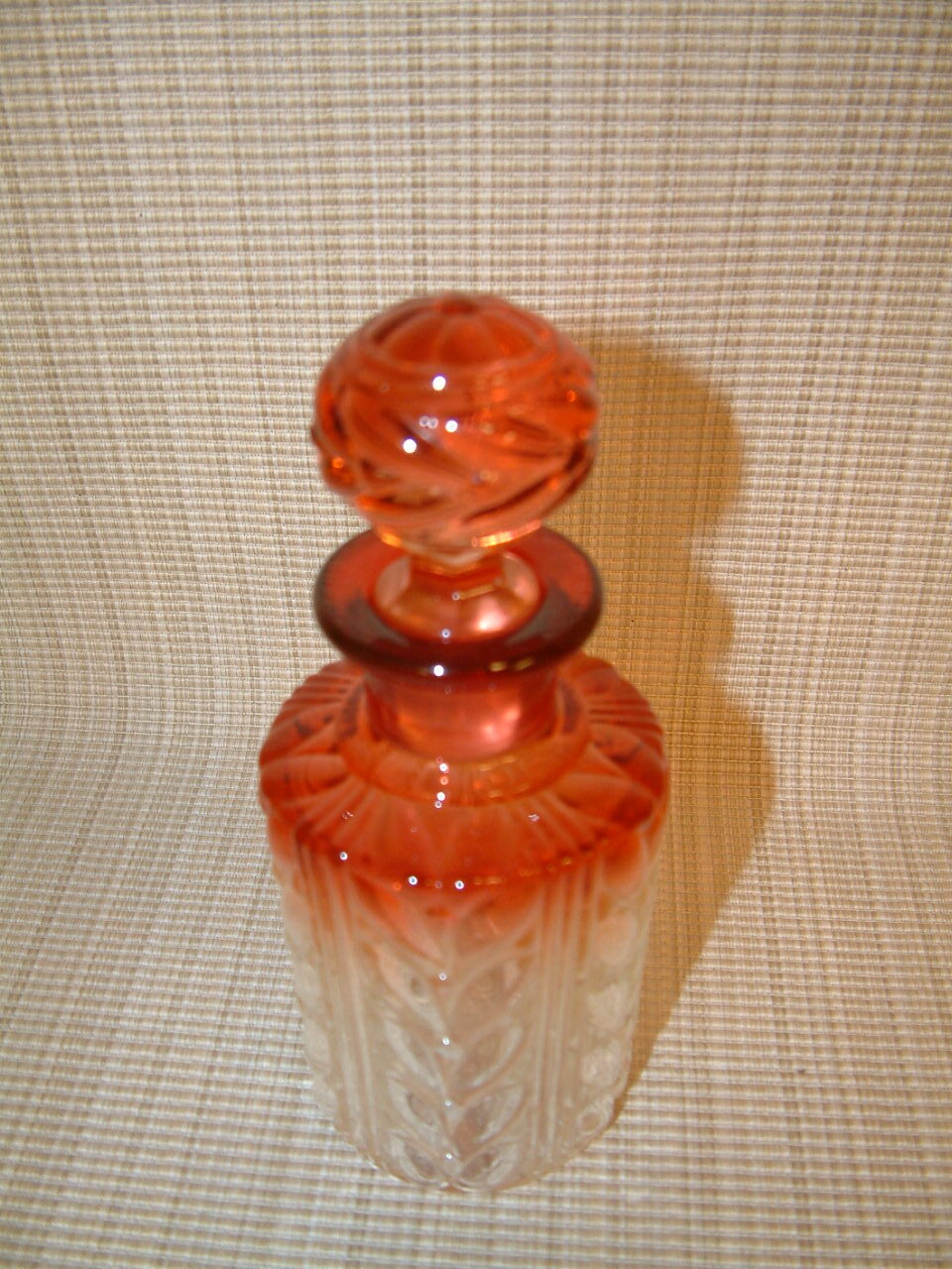 Baccarat Laurel Leaf Laurier Perfume Bottle - Image 2