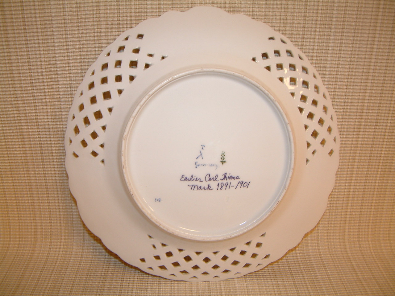Carl Thieme Reticulated Edge Plate - Image 7